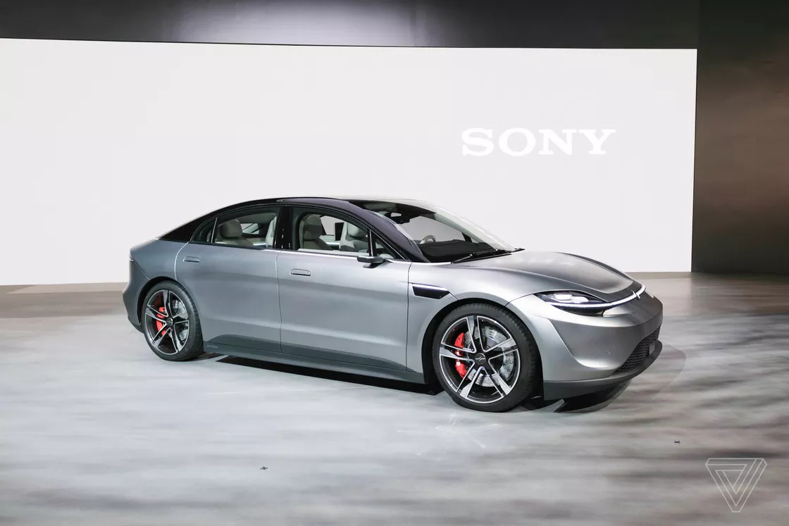 Sony bất ngờ giới thiệu concept xe điện Vision-S tại CES 2020