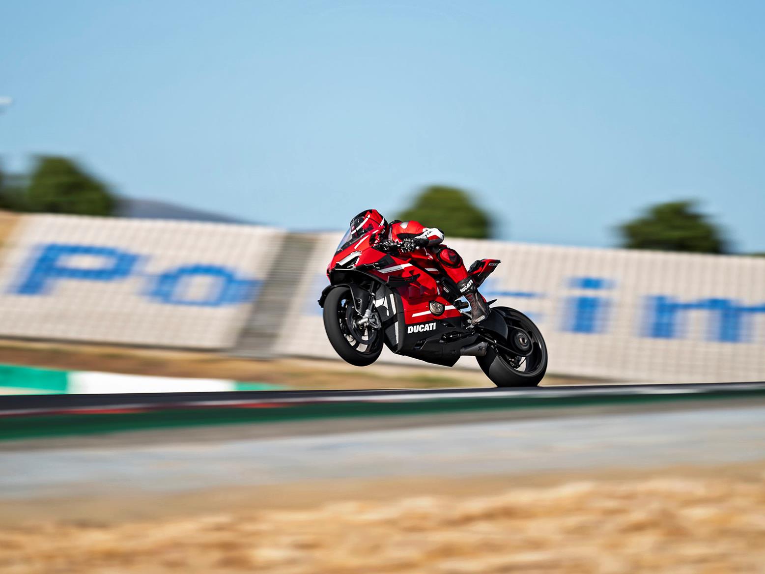 Ducati ra mắt moto Superleggera V4 mạnh mẽ nhất và cũng là nhẹ nhất của mình, giới hạn chỉ 500 chiếc