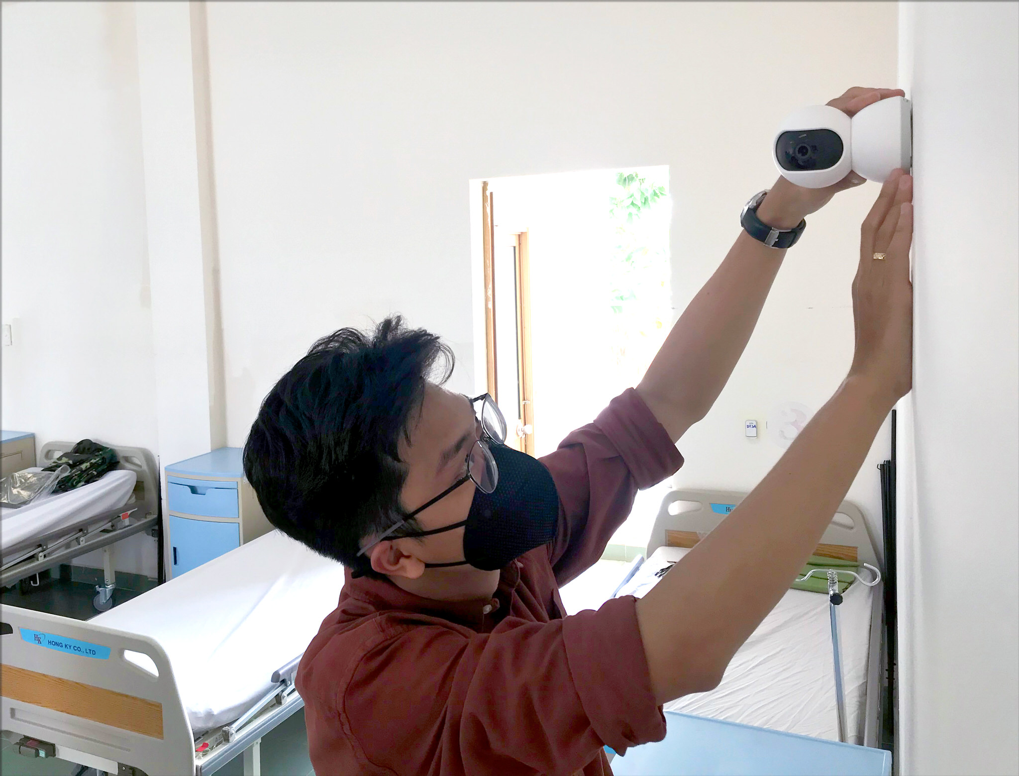 Xiaomi Việt Nam hỗ trợ camera thông minh tăng cường bảo vệ đội ngũ y bác sỹ trước nguy cơ lây nhiễm COVID-19