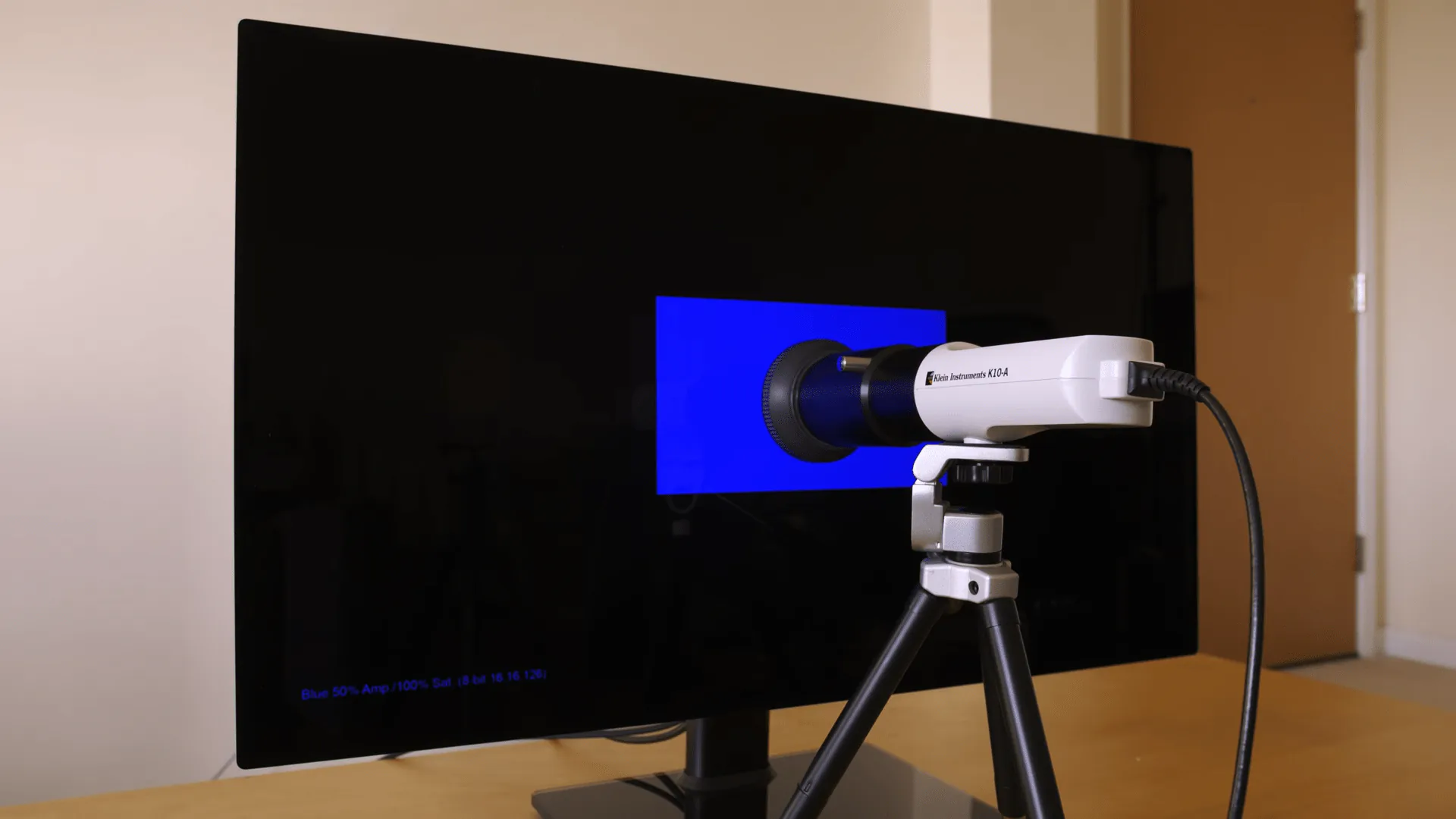 YouTuber so sánh Apple Pro Display XDR với màn hình chuyên nghiệp 43,000 USD từ Sony