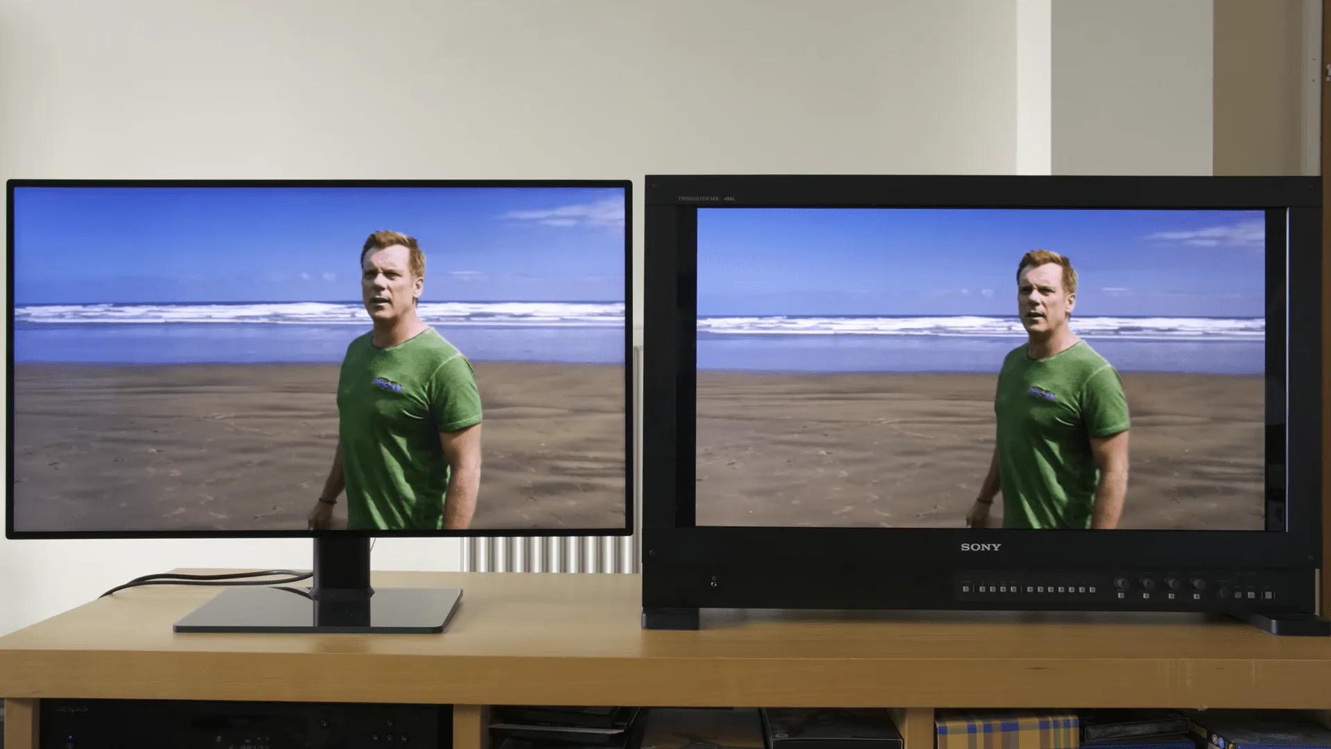 YouTuber so sánh Apple Pro Display XDR với màn hình chuyên nghiệp 43,000 USD từ Sony