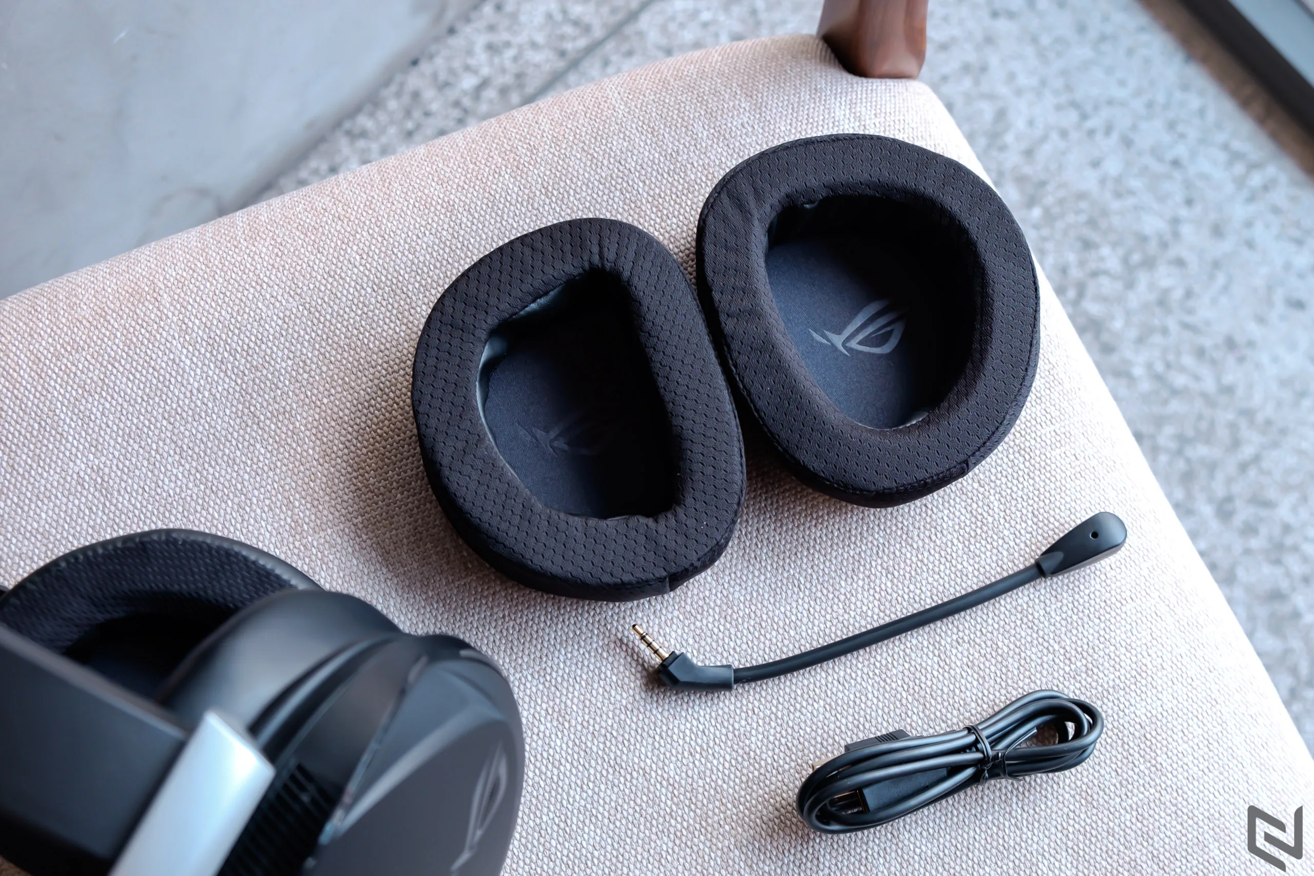 Đánh giá ROG Theta 7.1: Tai nghe chơi game tối thượng nhất, xịn nhất đến từ ASUS