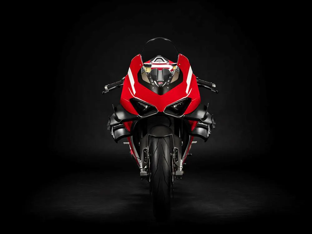 Ducati ra mắt moto Superleggera V4 mạnh mẽ nhất và cũng là nhẹ nhất của mình, giới hạn chỉ 500 chiếc
