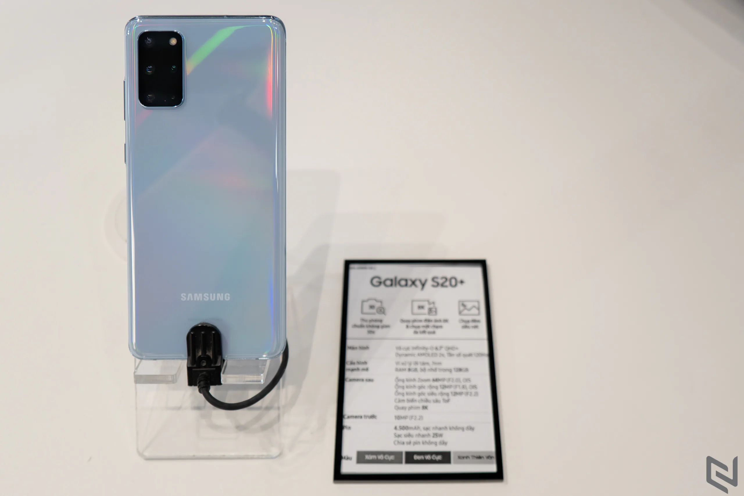 Samsung Vina ra mắt bộ ba Galaxy S20, S20+ và S20 Ultra tại Việt Nam, giá từ 21,490,000 VND, bán ra ngày 6/3/2020