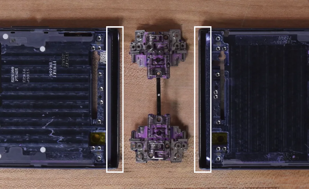 Thử nghiệm kháng bụi Galaxy Z Flip cùng iFixit: Không kháng nhiều bụi như mong đợi
