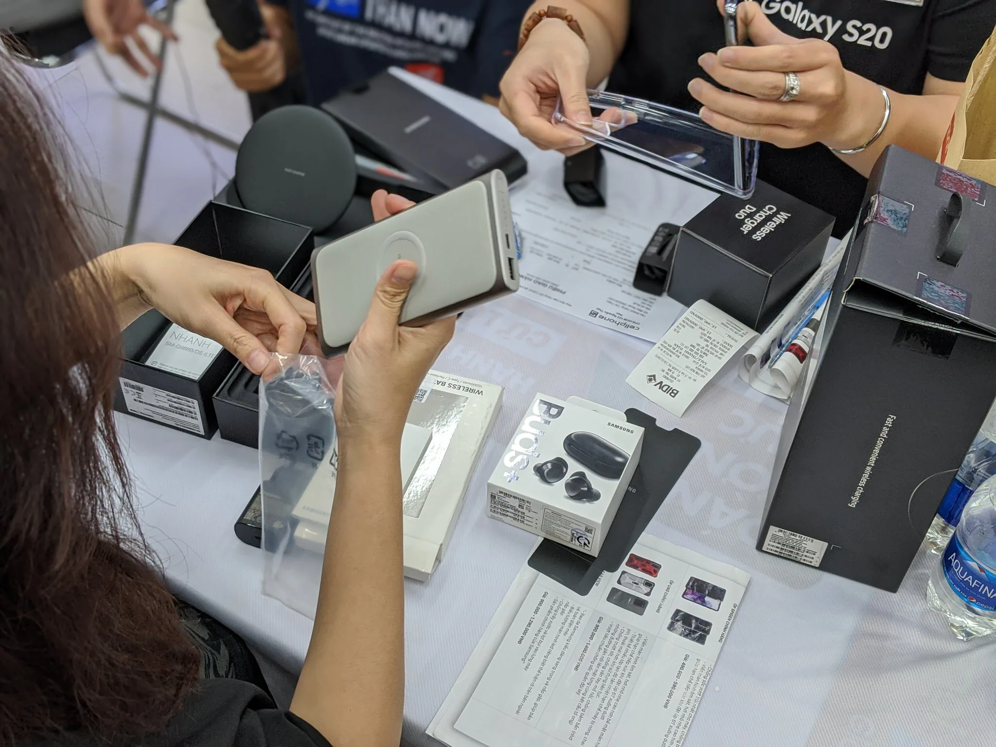 Hình ảnh buổi mở bán Galaxy S20 Series tại CellphoneS rạng sáng 06/03