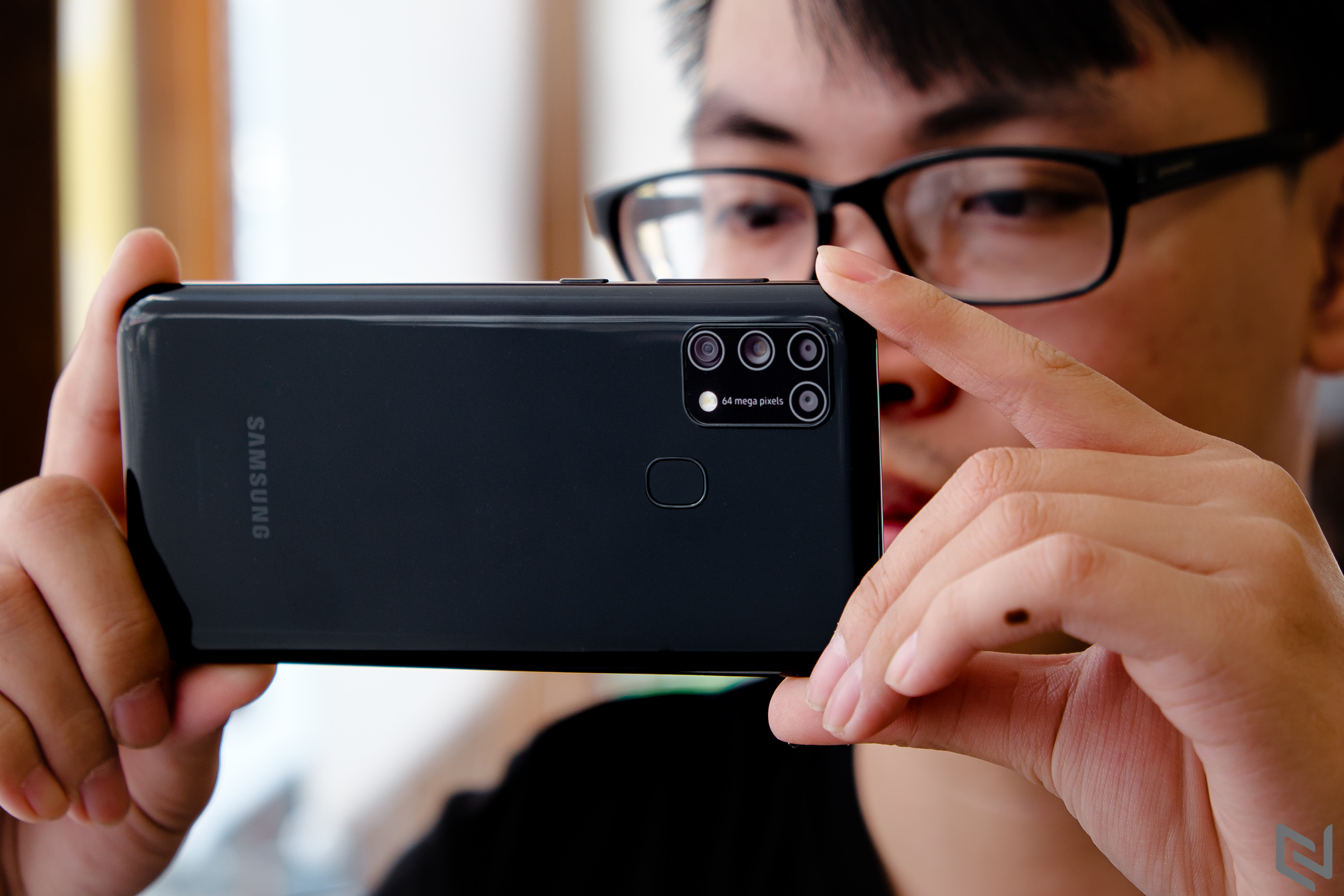 Mở hộp và đánh giá Galaxy M31: Có gì nổi bật ở siêu mãnh thú vừa trình làng của nhà Samsung?