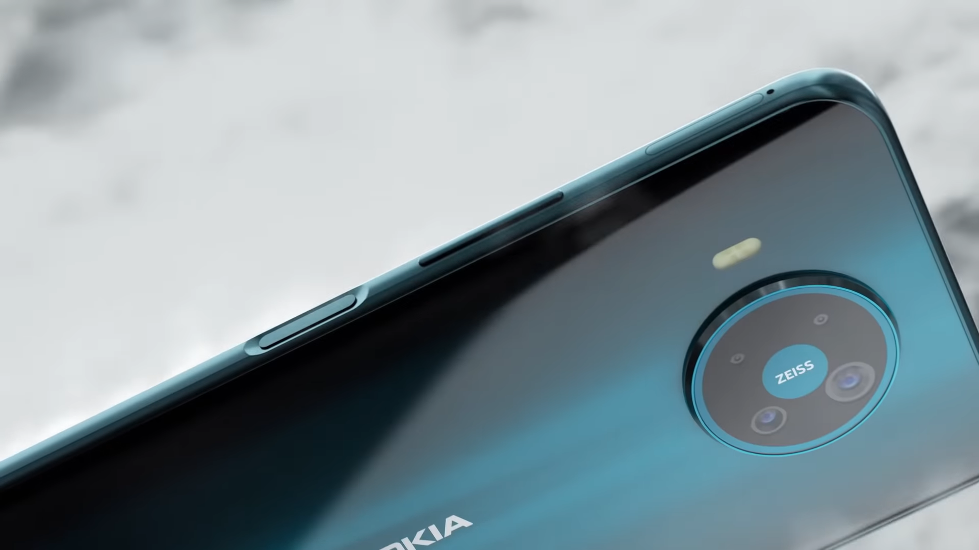 HMD Global ra mắt Nokia 8.3 5G với khả năng phủ sóng tốt và 4 camera Zeiss
