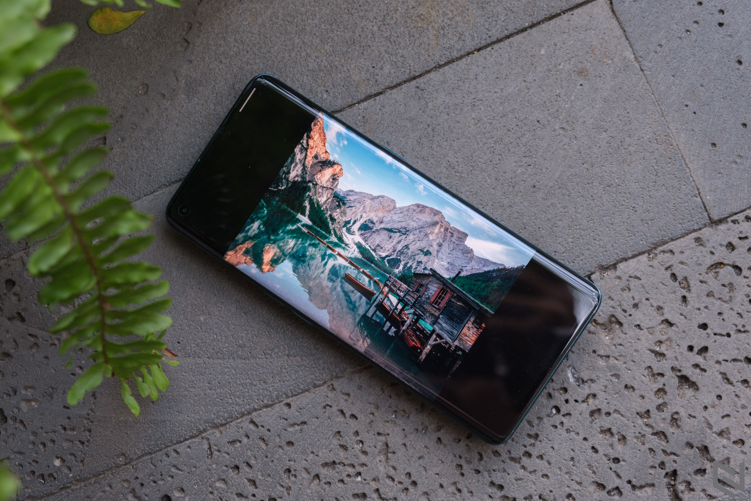 Tại sao OPPO Find X2 là smartphone có màn hình đẹp nhất hiện nay