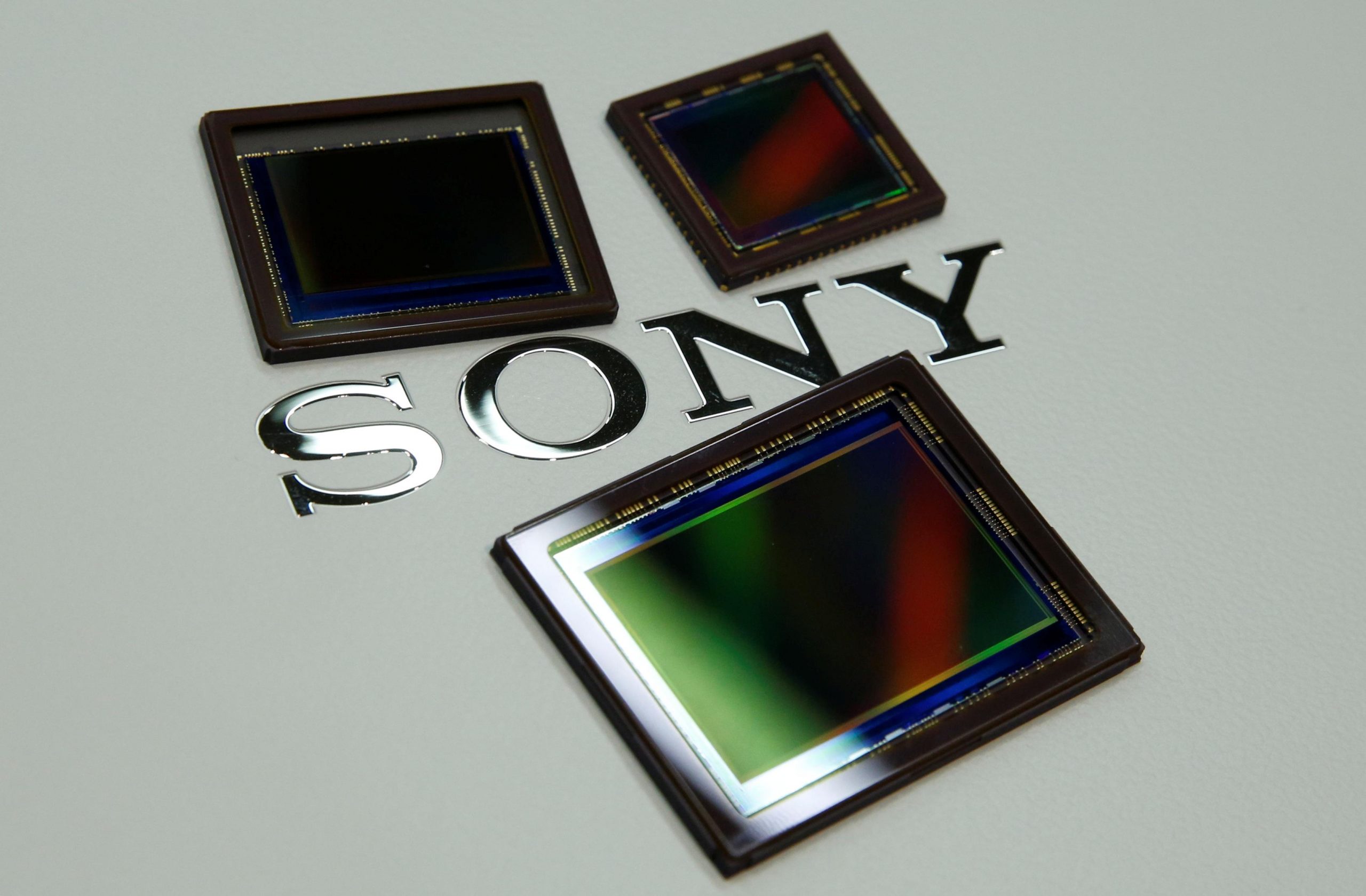 Mảng kinh doanh cảm biến ảnh của Sony đang thống lĩnh thị trường và các máy ảnh từ hãng có thể hưởng lợi từ điều này