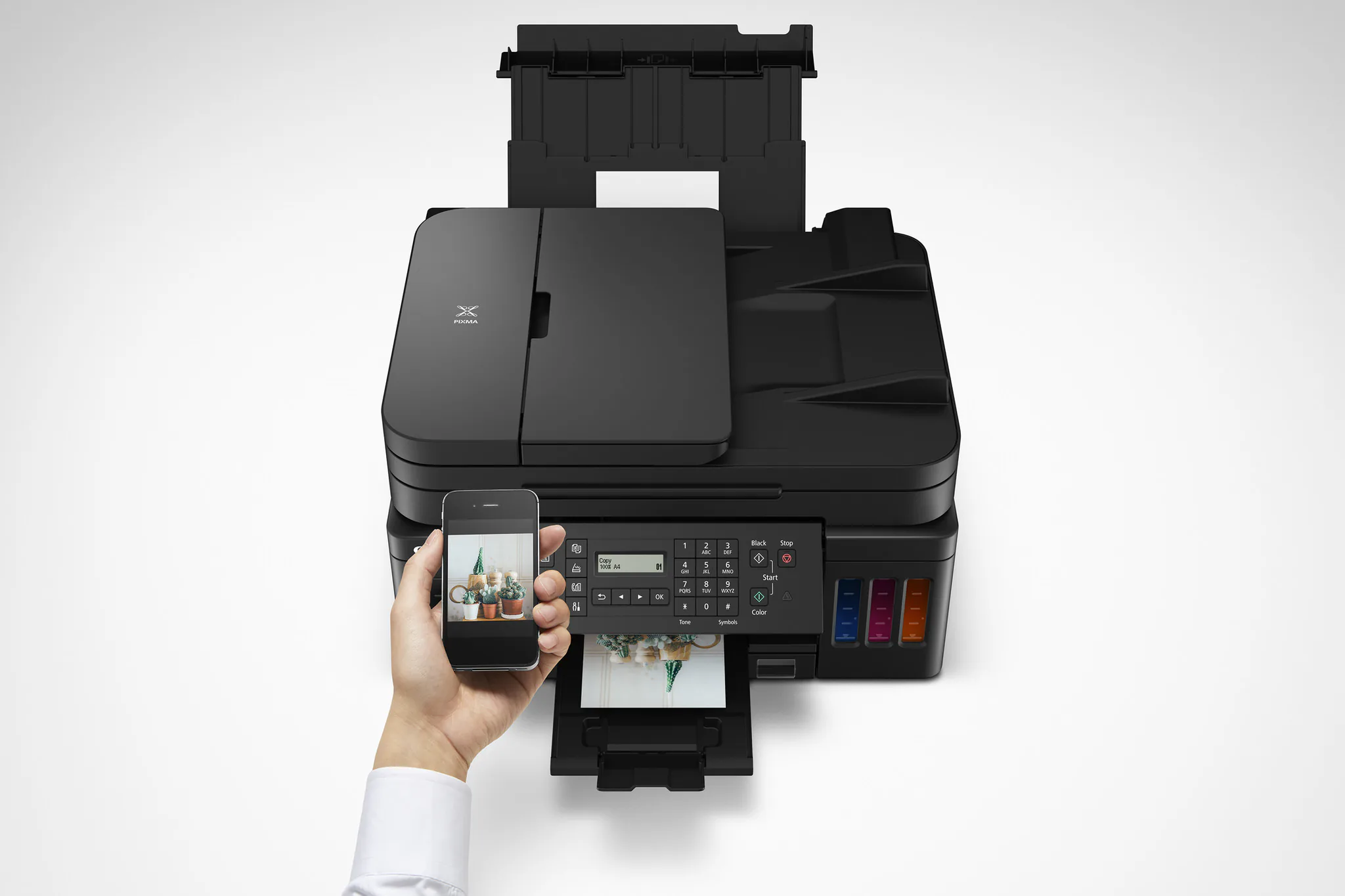 Canon ra mắt hai mẫu máy in mới dòng G Series, thêm lựa chọn cho doanh nghiệp có nhu cầu in ấn lớn và máy in di động không dây PIXMA TR150