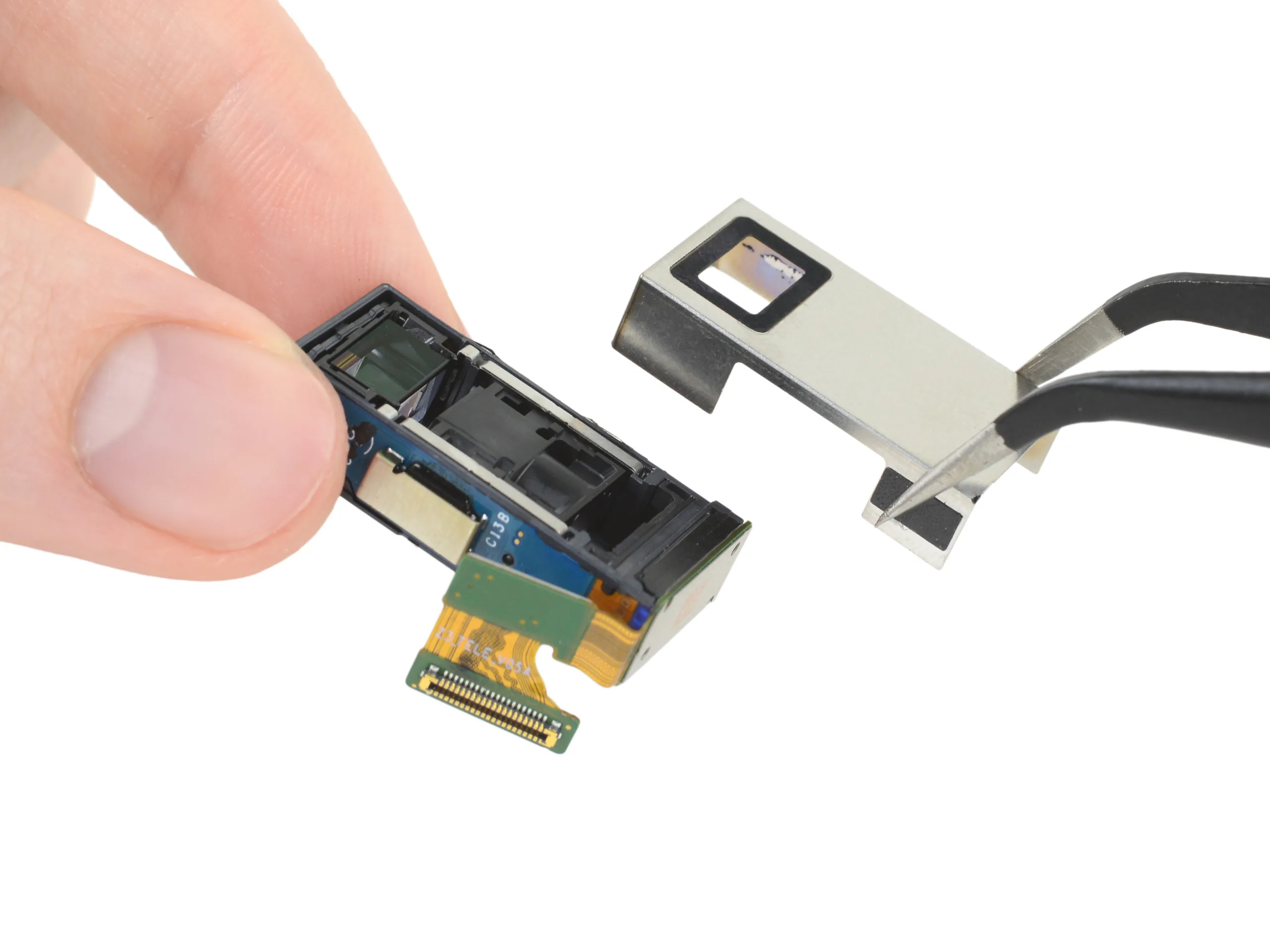 Tháo tung Galaxy S20 Ultra cùng iFixit: Cụm camera cực kỳ ấn tượng