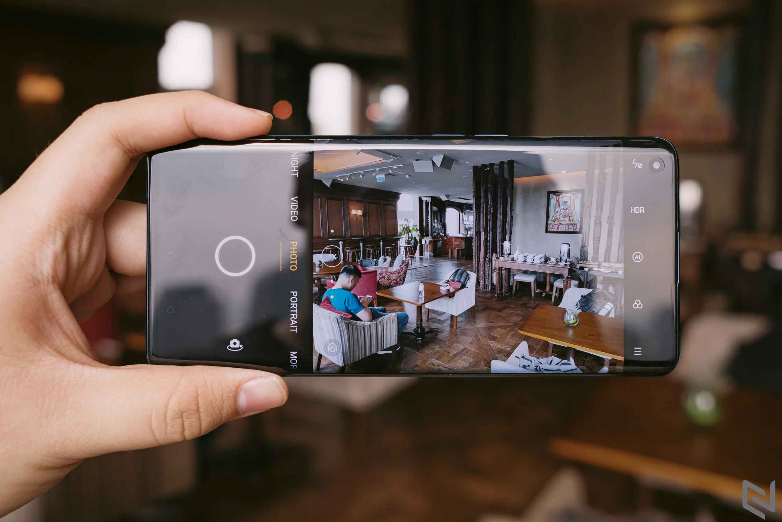 Trên tay OPPO Find X2: Đẹp toàn diện, thông số cao cấp nhất hiện tại, đặt hàng nhận loa 7.9 triệu