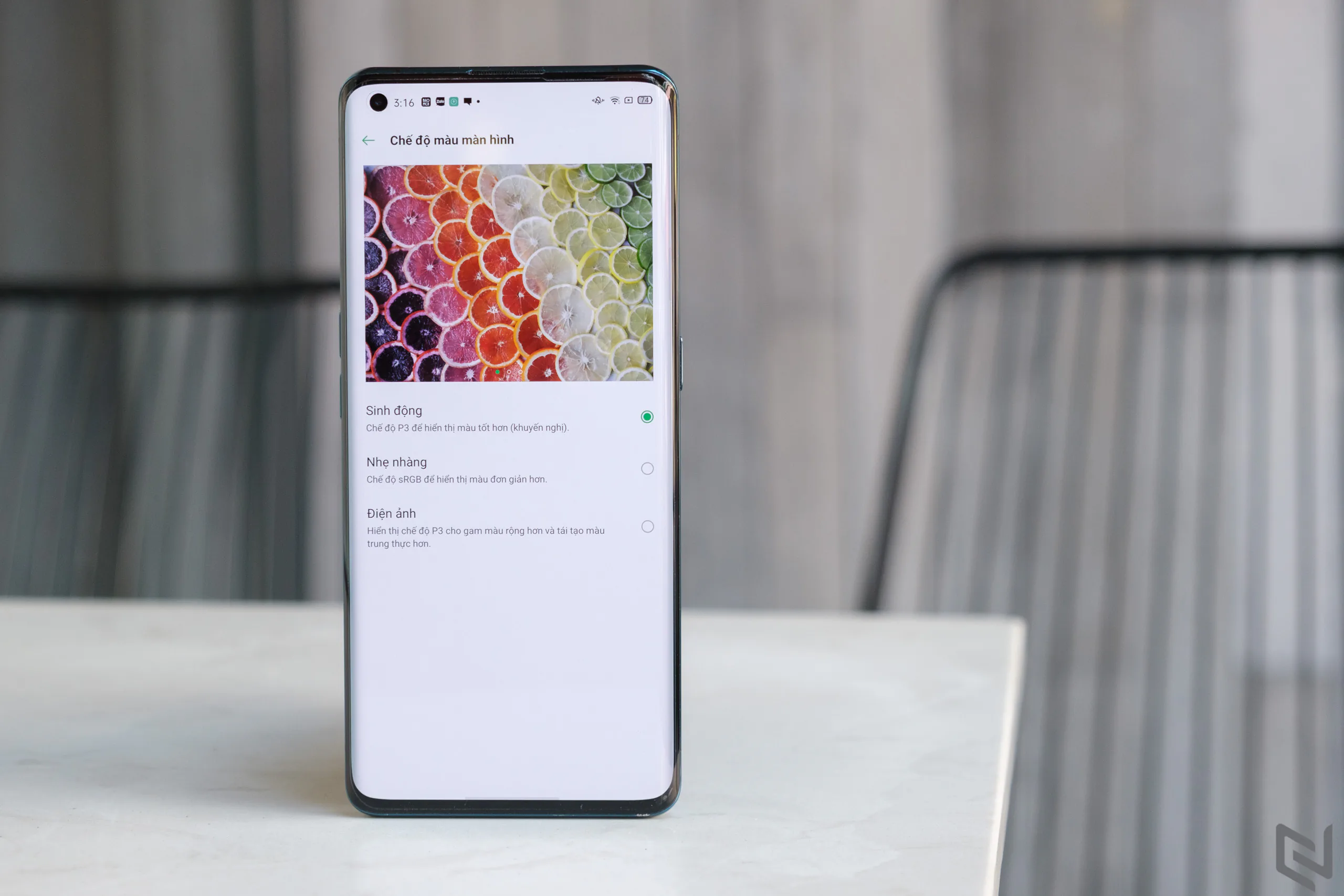 Trải nghiệm sạc nhanh SuperVOOC 2.0 trên OPPO Find X2: Chưa kịp uống hết ly cafe mà pin đã đầy