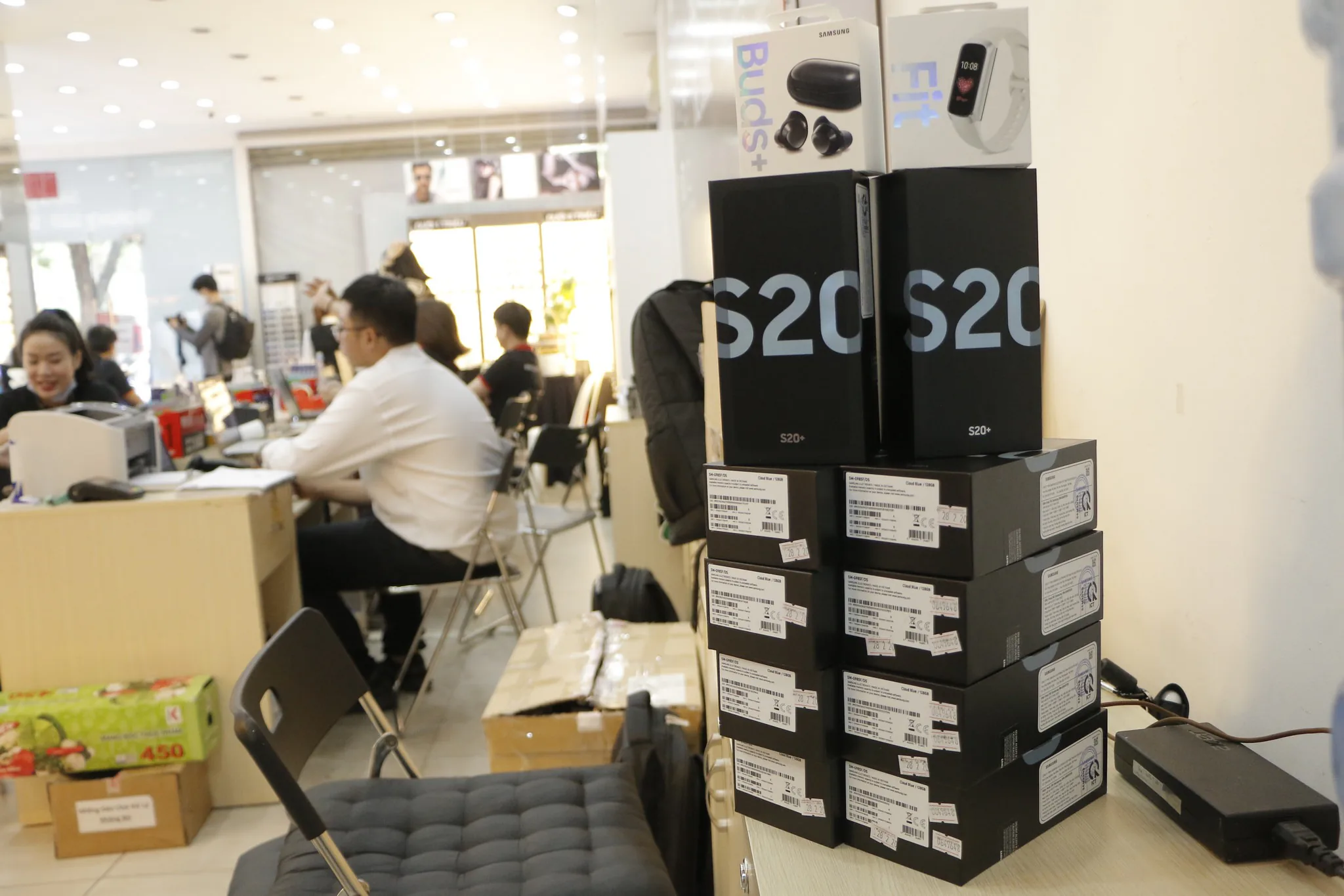 FPT Shop chính thức mở bán bộ ba Galaxy S20 series