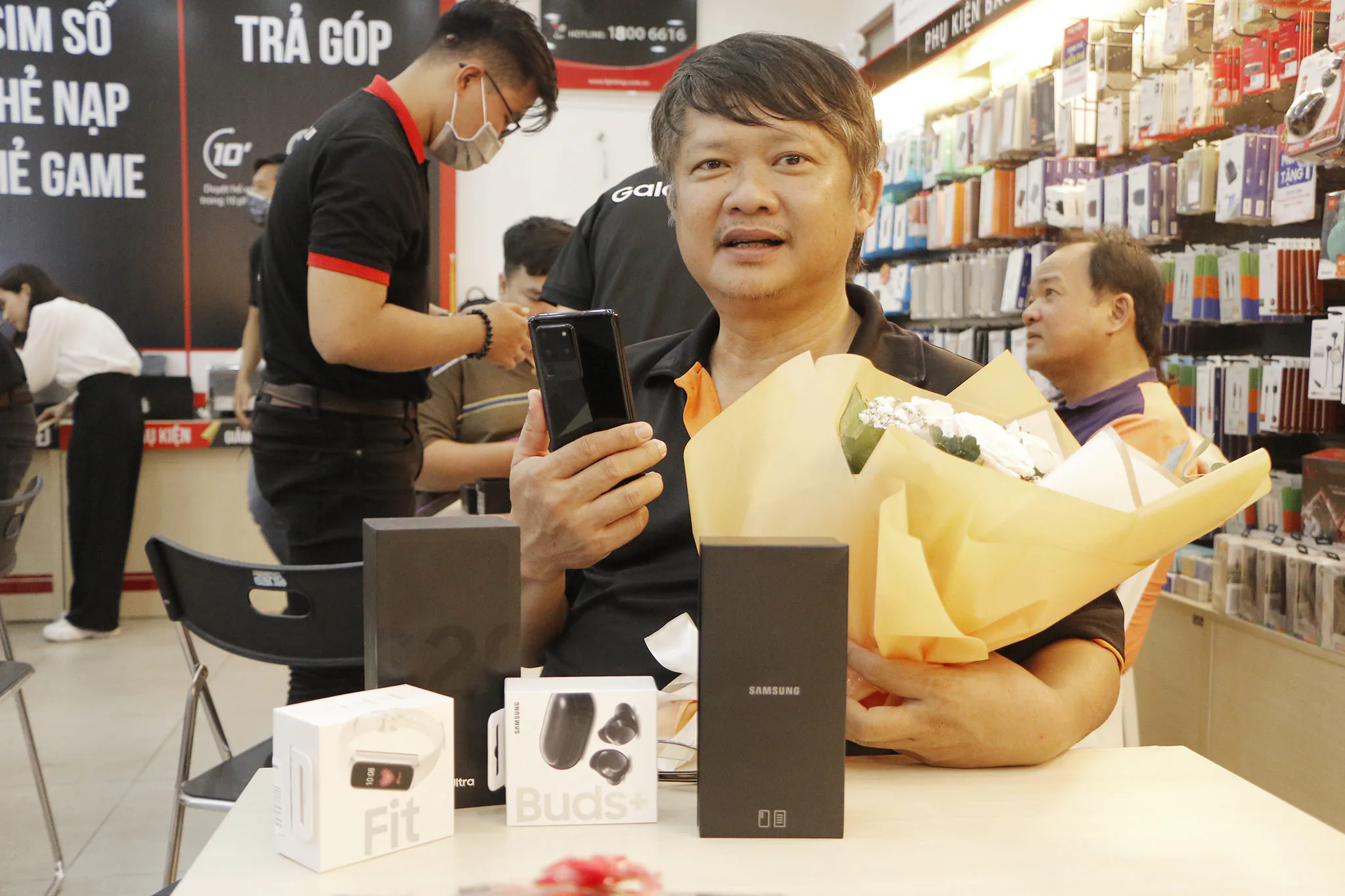 FPT Shop chính thức mở bán bộ ba Galaxy S20 series