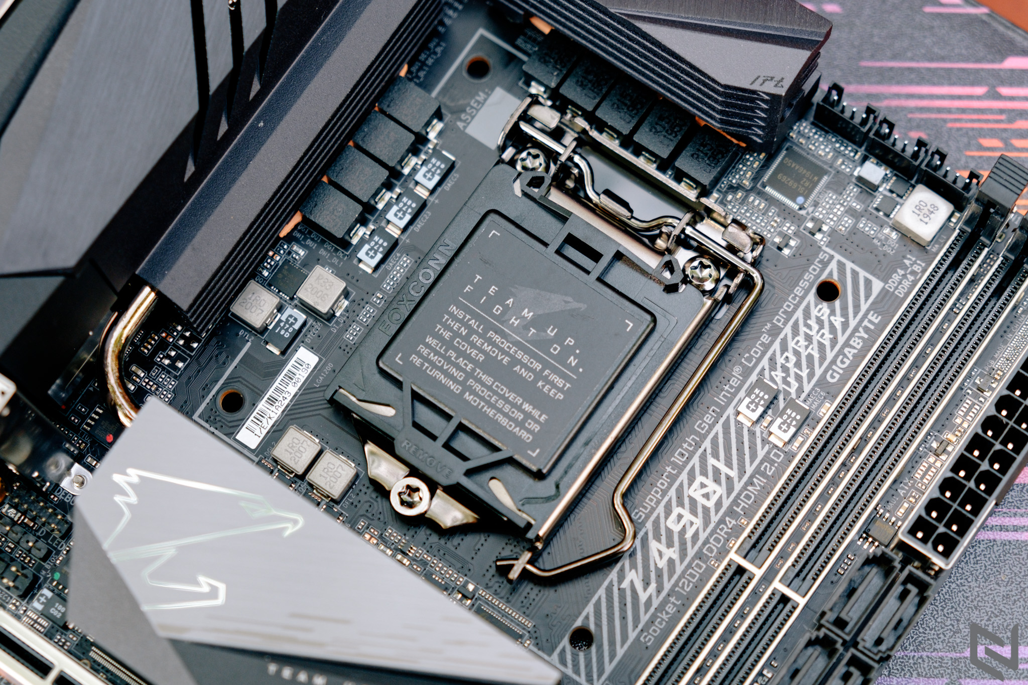 Mở hộp bo mạch GIGABYTE Z490I AORUS Ultra: Nhỏ nhưng có võ, hỗ trợ CPU thế hệ 10 mới nhất từ Intel