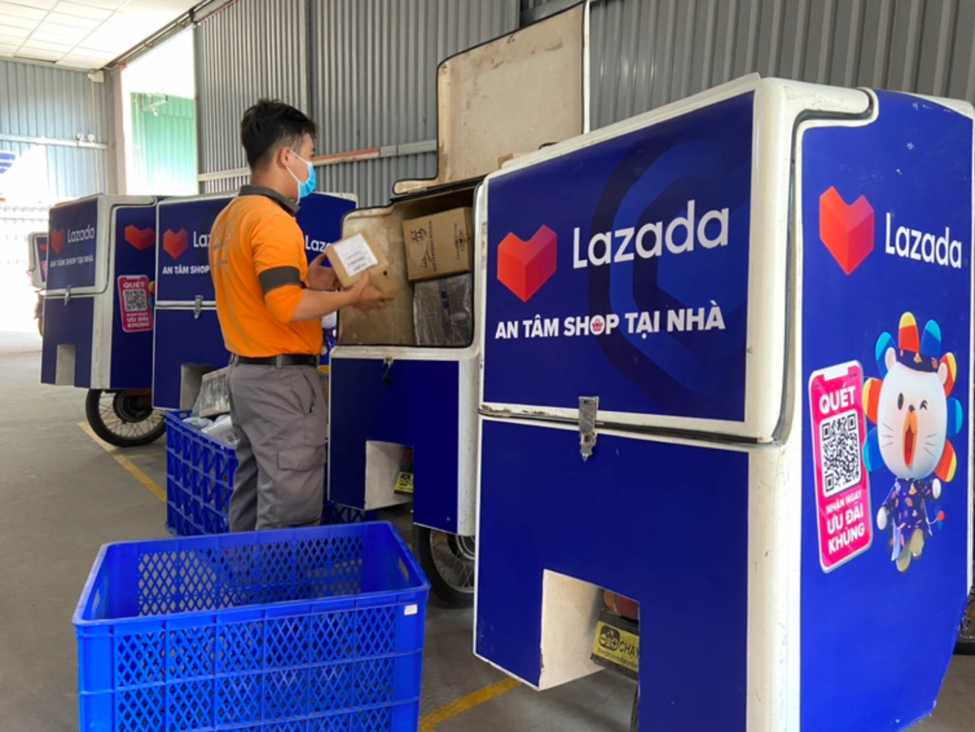 Lazada triển khai giải pháp giao hàng không tiếp xúc, tiếp tục nâng cao trải nghiệm an tâm mua sắm tại nhà cho người tiêu dùng