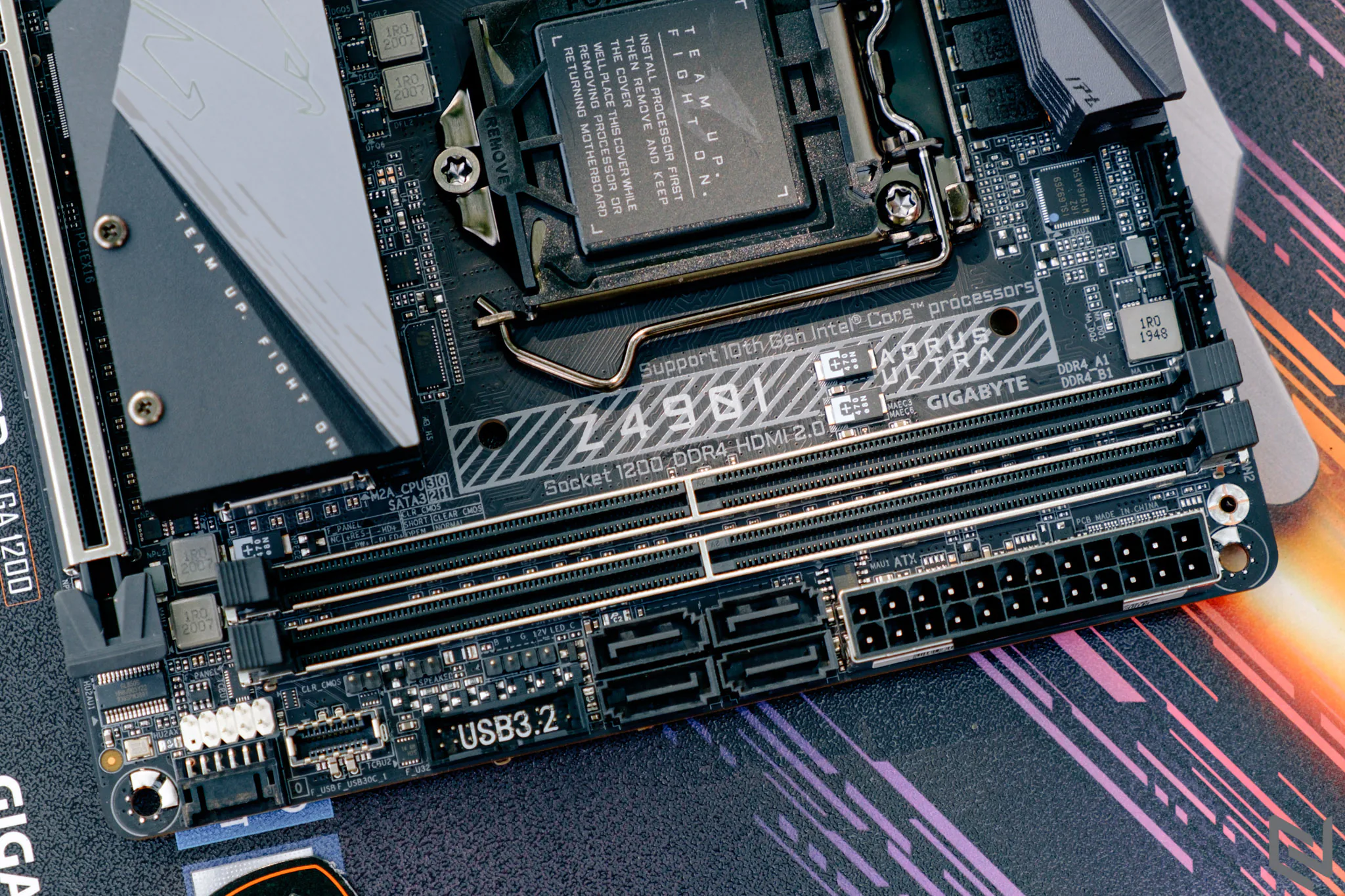 Mở hộp bo mạch GIGABYTE Z490I AORUS Ultra: Nhỏ nhưng có võ, hỗ trợ CPU thế hệ 10 mới nhất từ Intel