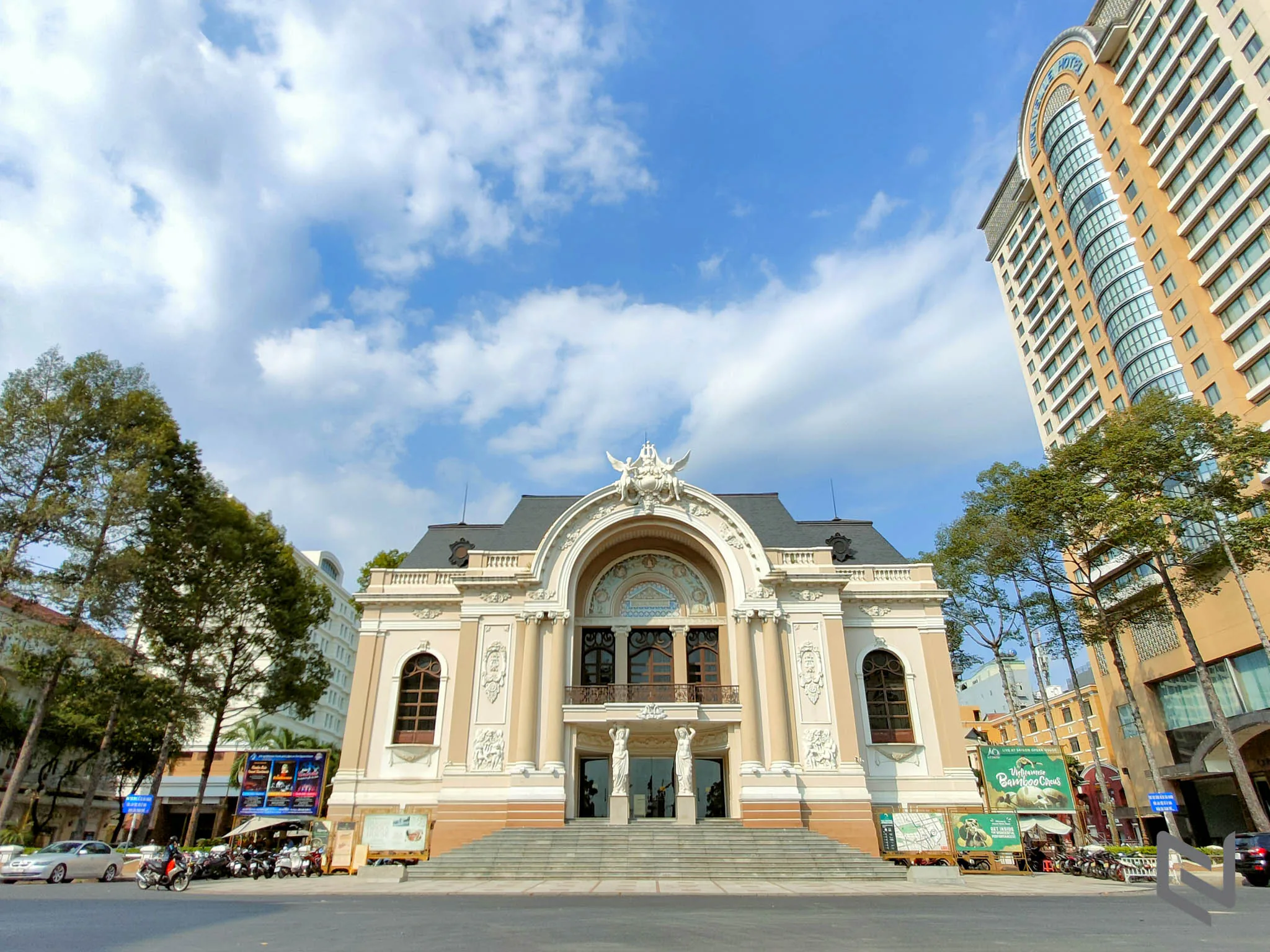 Làm sao để chụp ảnh đẹp nhất với camera OPPO Find X2, Những cảnh đẹp ở Sài gòn để bạn sống ảo mà chẳng cần đi đâu xa