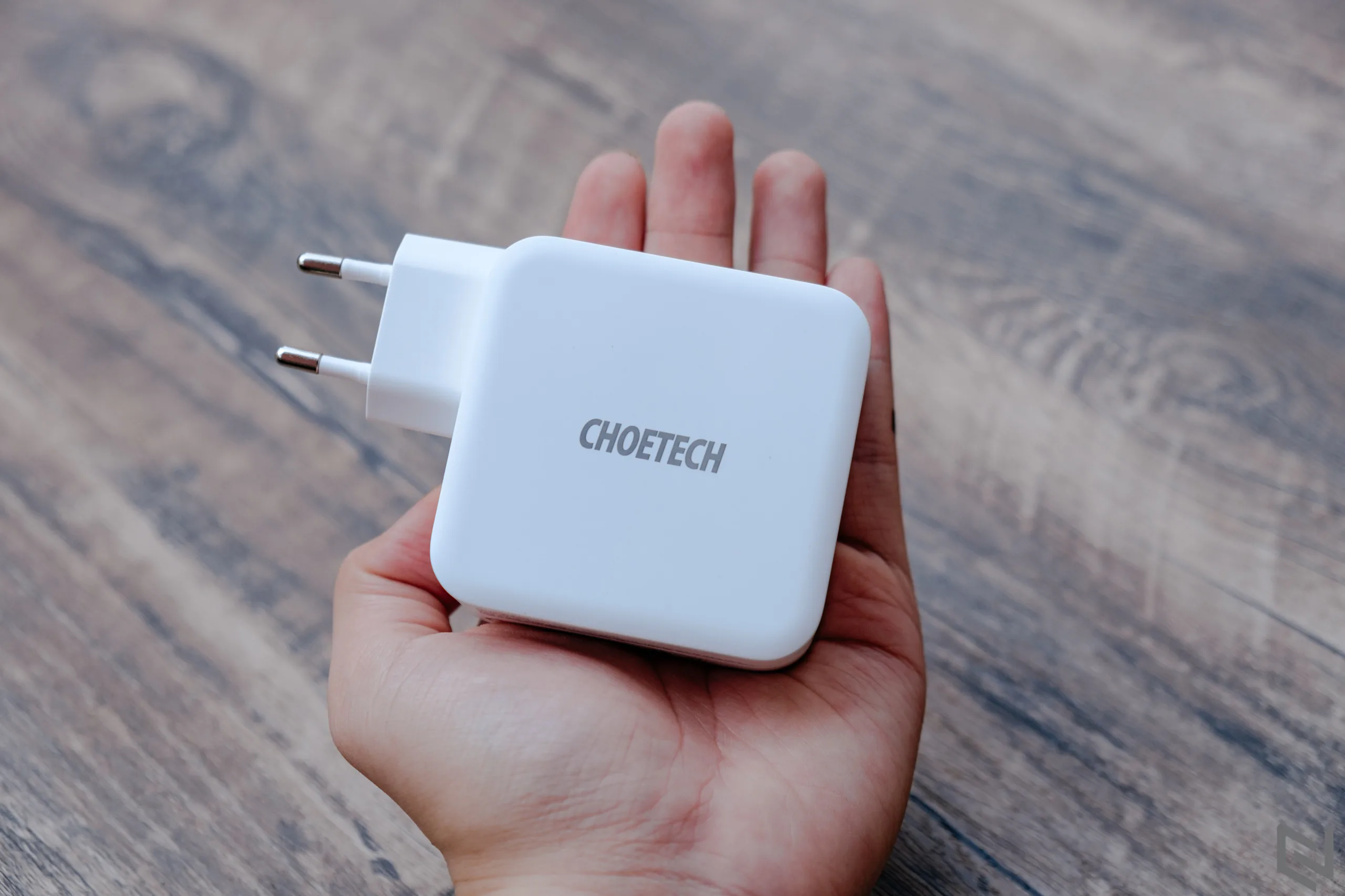 Trên tay sạc Choetech 100W Dual USB-C công nghệ GaN, xu hướng phụ kiện sạc 2020
