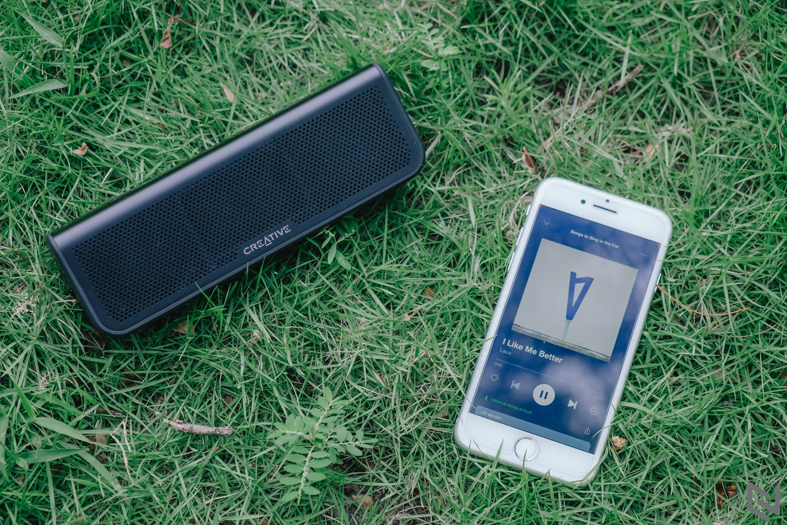 Đánh giá loa bluetooth Creative Metallix Plus: Nhỏ gọn nhưng mạnh mẽ, thời lượng pin khủng