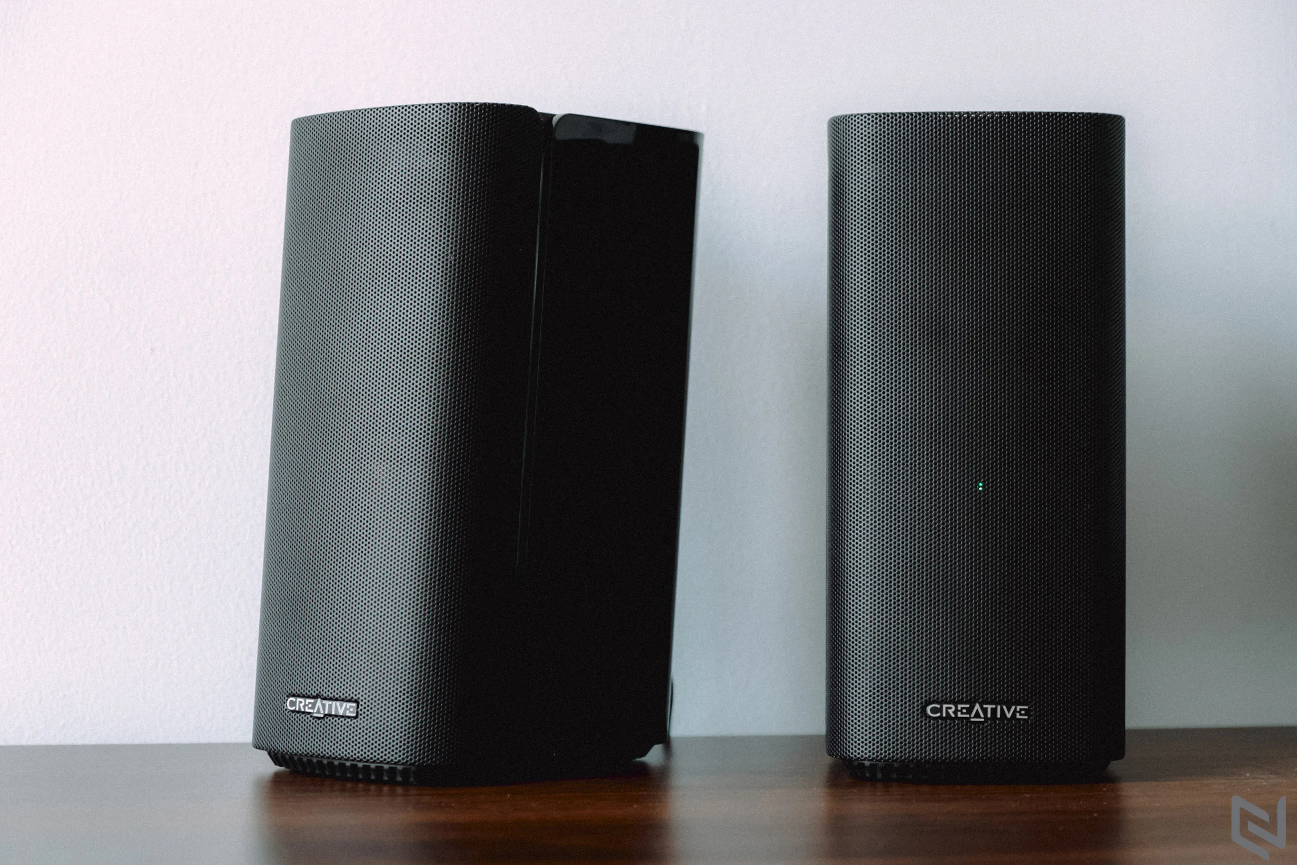 Trên tay loa để bàn Creative T100: Nhỏ gọn, chất âm hay và đa năng với kết nối Bluetooth