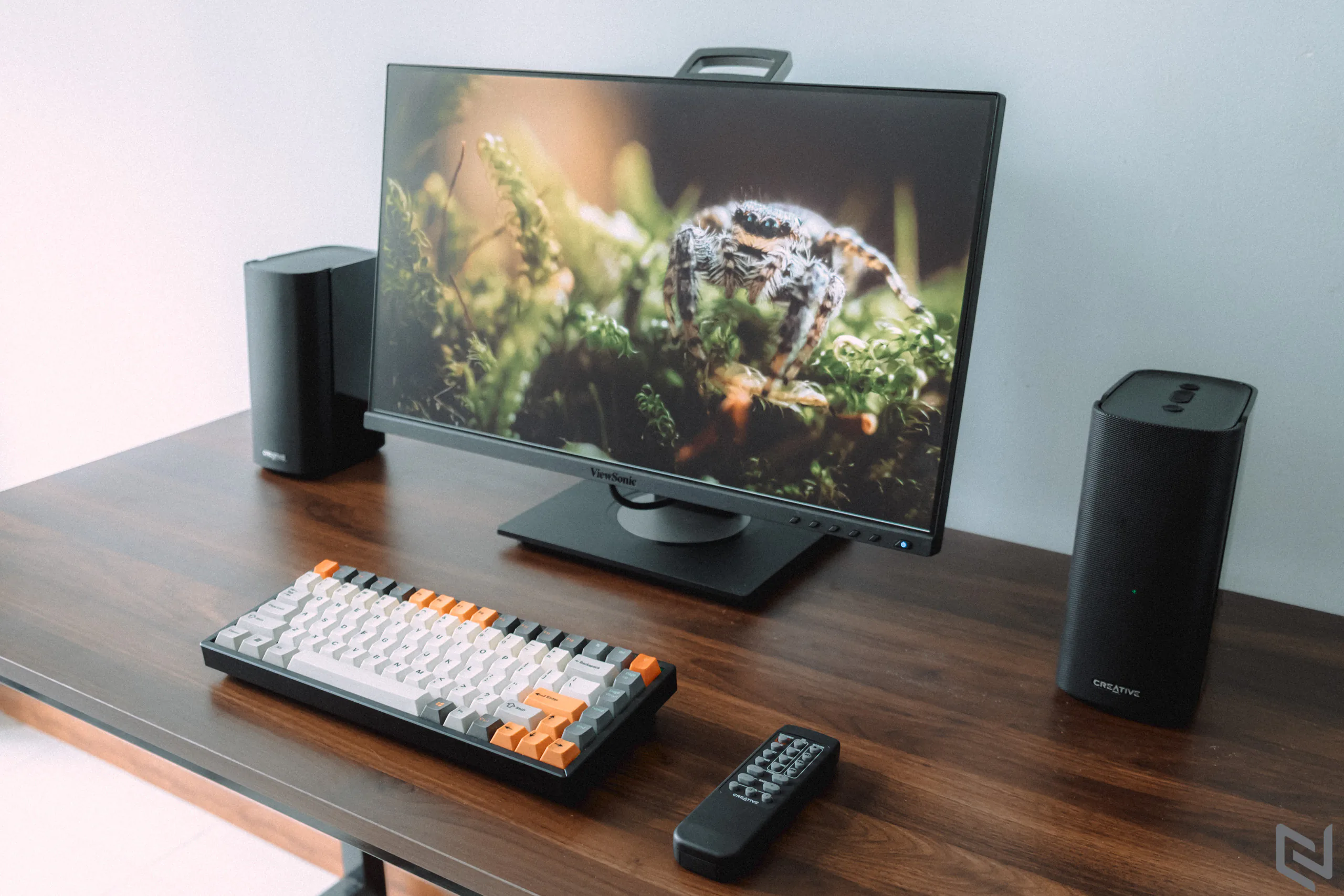Trên tay loa để bàn Creative T100: Nhỏ gọn, chất âm hay và đa năng với kết nối Bluetooth