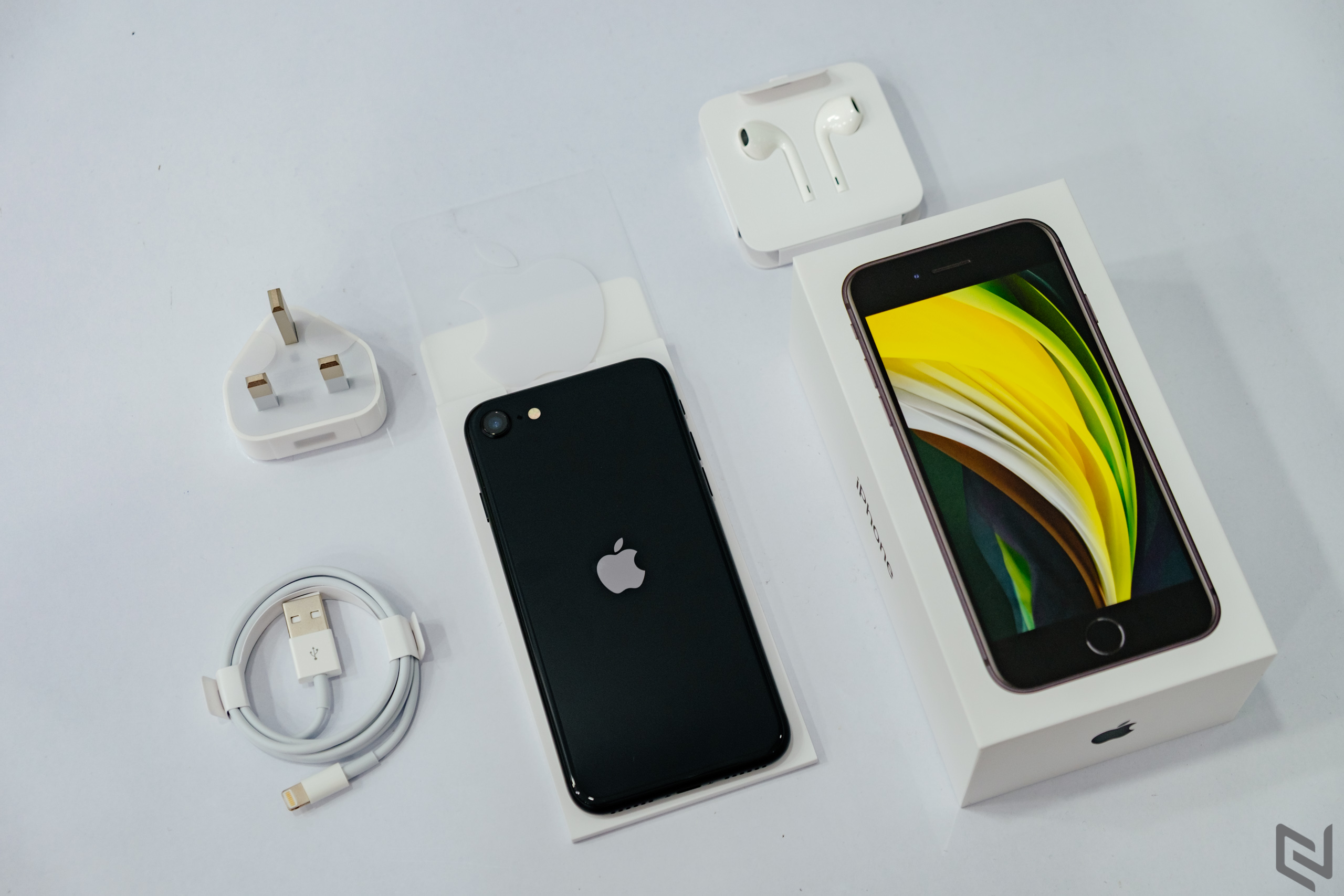 iPhone SE, COVID-19 và iPad ra mắt tháng 3: Tương lai Apple đã không còn đặt cược vào iPhone nữa