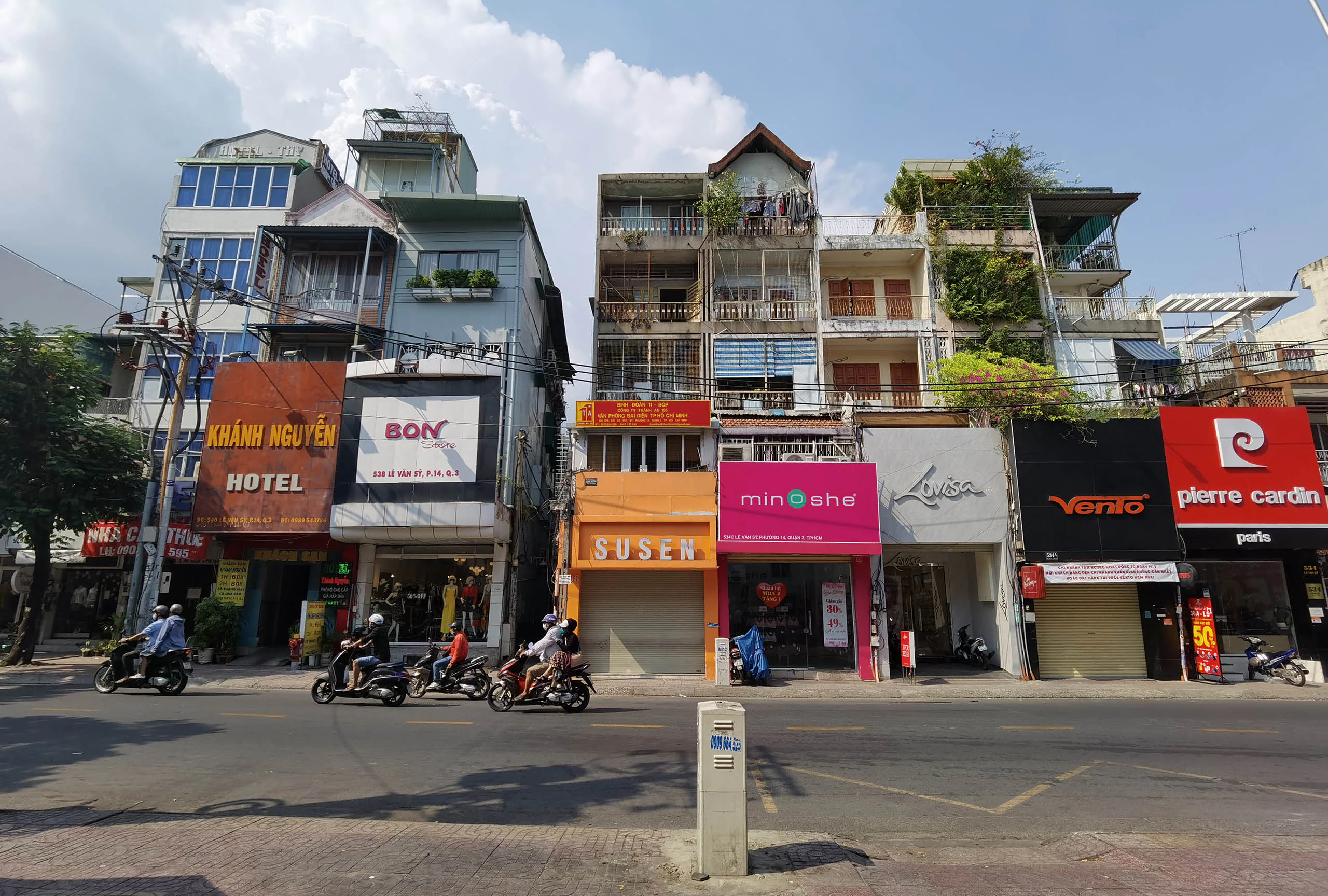So sánh camera Huawei P40 Pro vs Galaxy S20 Ultra: Hậu sinh khả uý