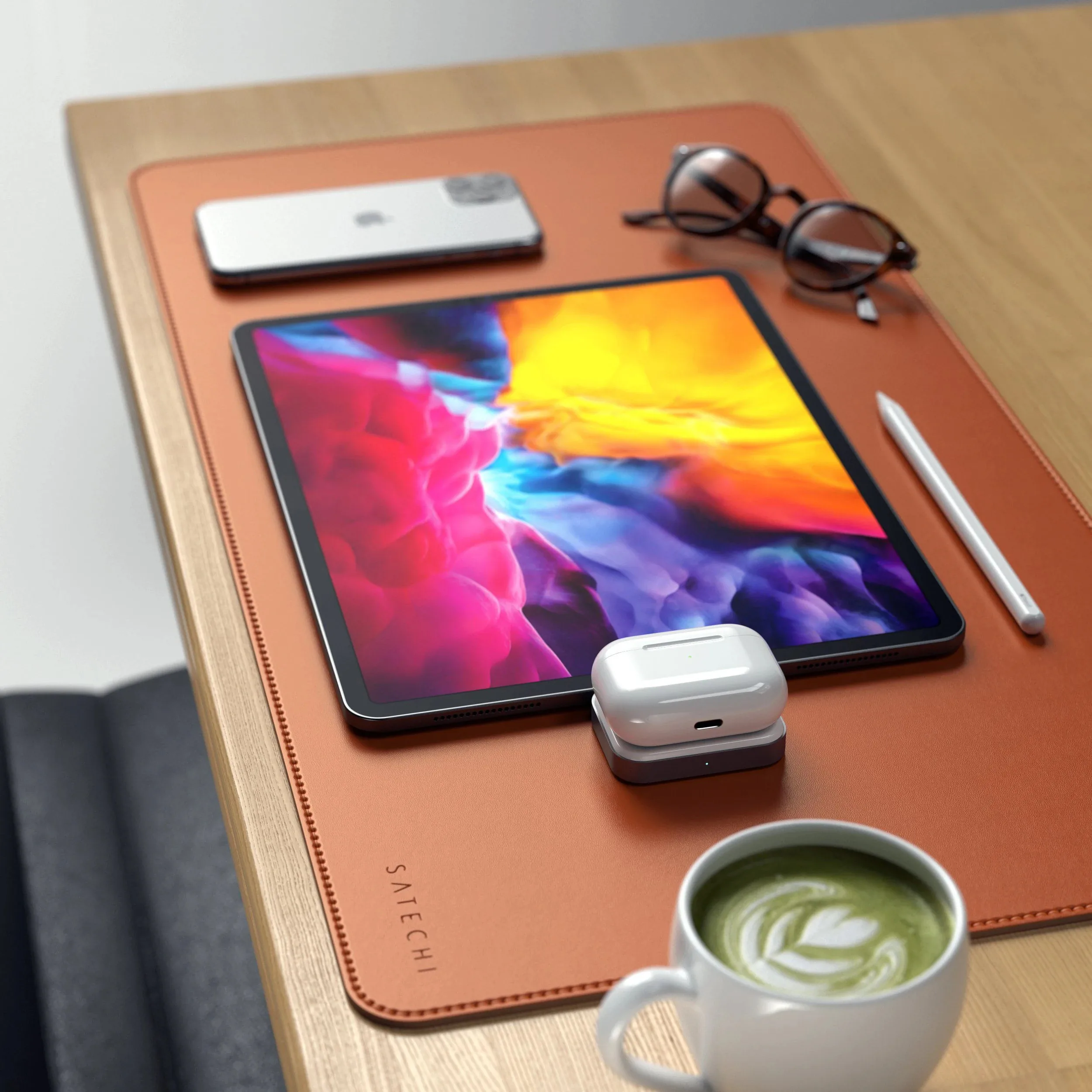 Satechi ra mắt doc sạc không dây kết nối trực tiếp qua cổng USB-C cho AirPods