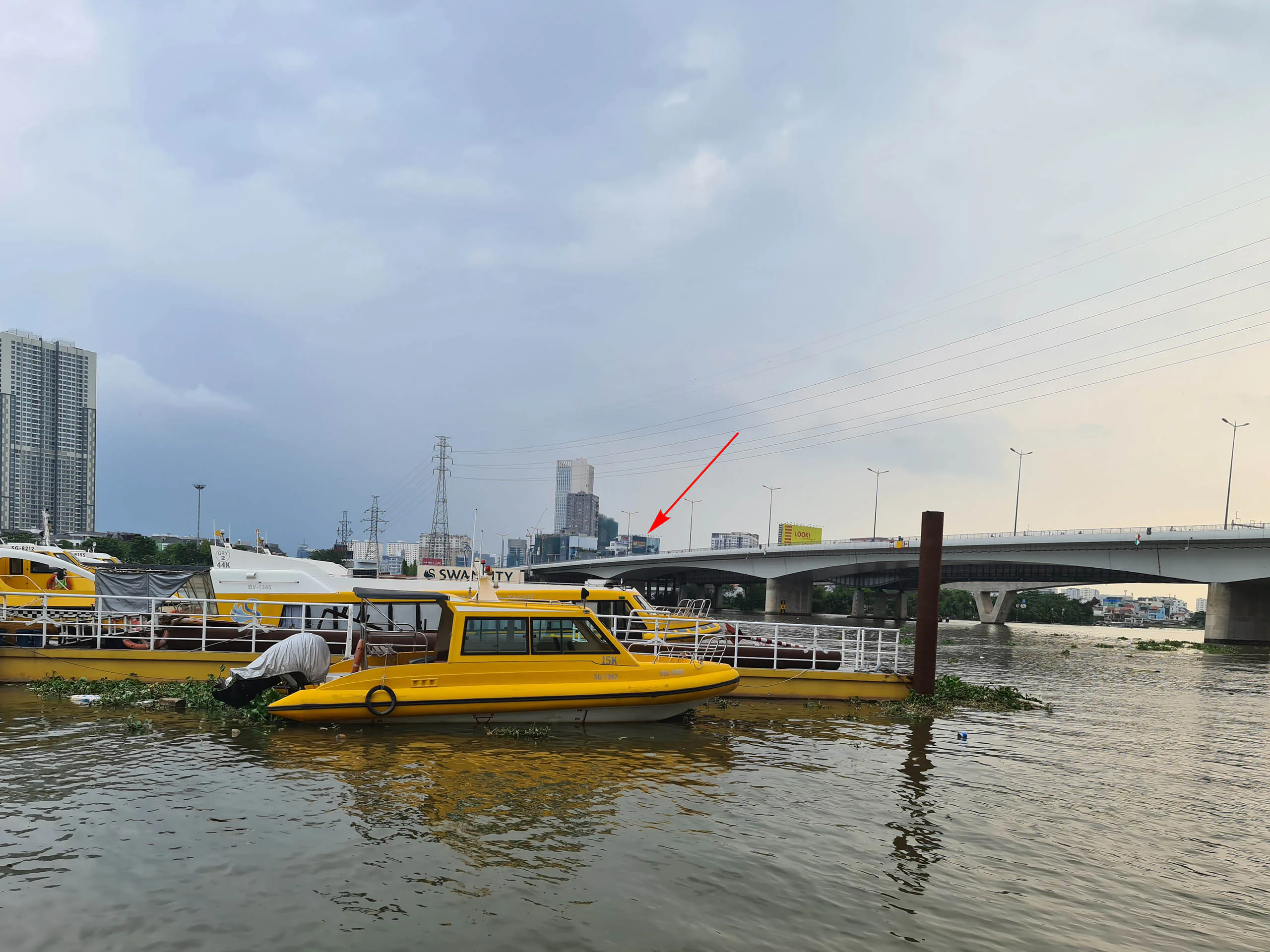 So sánh camera Huawei P40 Pro vs Galaxy S20 Ultra: Hậu sinh khả uý