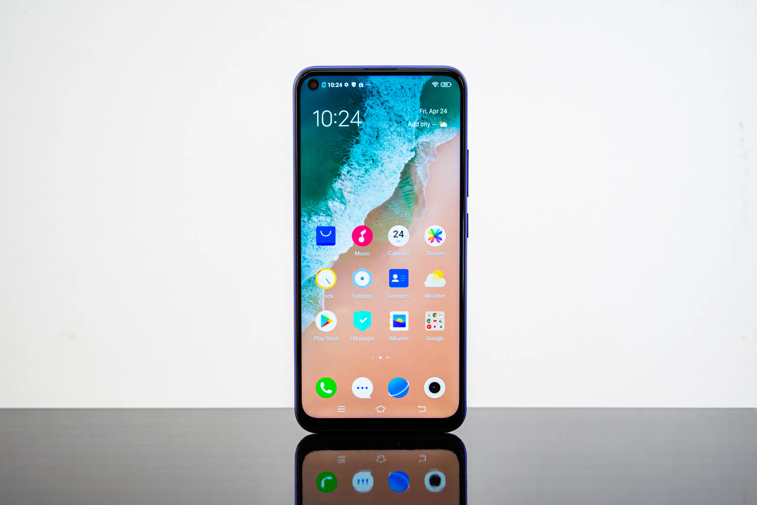 vivo Y50 ra mắt với màn hình nốt ruồi, pin khủng, giá 6,290,000 VND