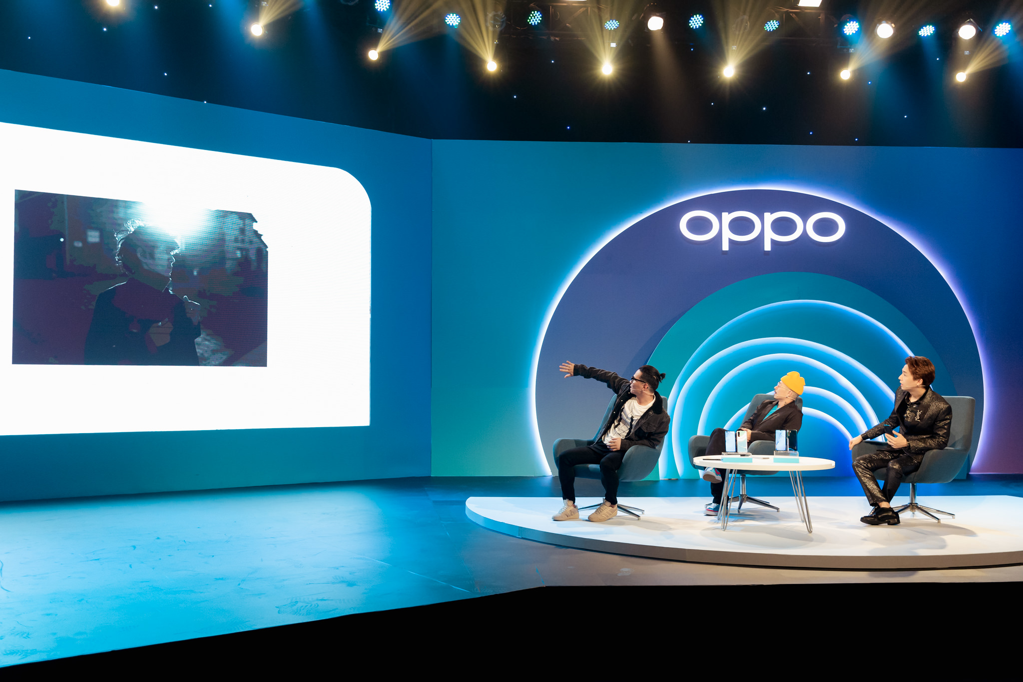 OPPO Reno3 và Reno3 Pro chính thức ra mắt tại Việt Nam giá từ 8,990,000 VND