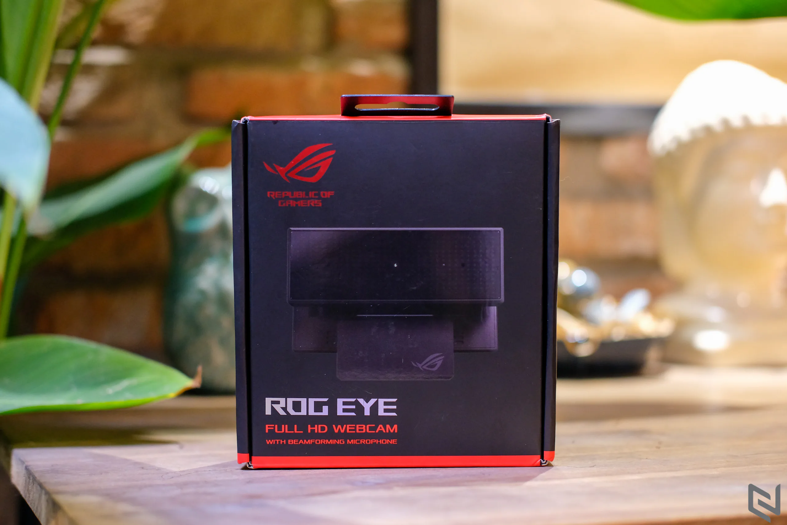 Trên tay Webcam ROG EYE: Bổ sung camera 'cao cấp' cho laptop ROG