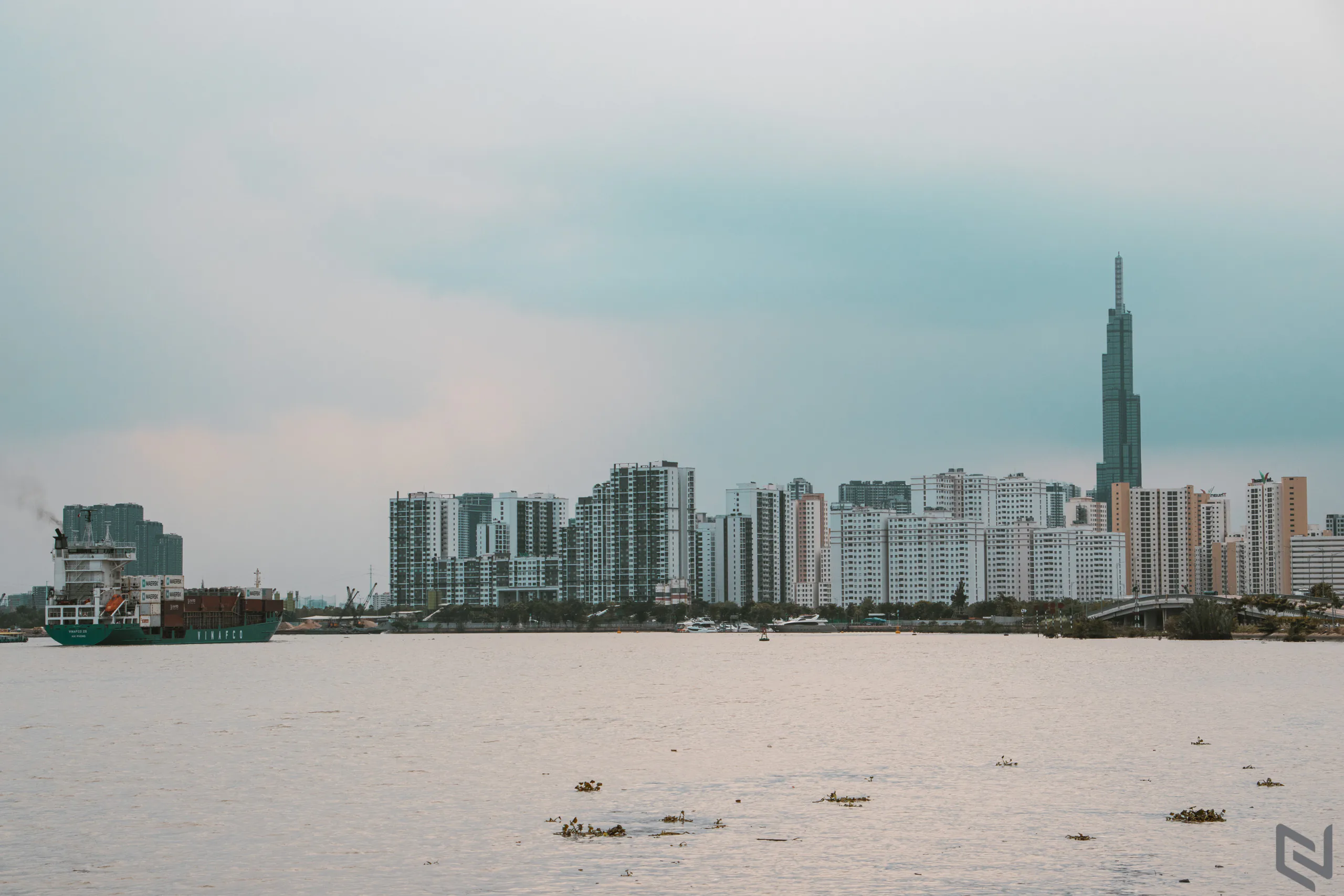 Trên tay Canon EOS 850D, chiếc DSLR hiếm hoi hiện tại dành cho người dùng nhập môn với nhiều tính năng cao cấp từ dòng EOS R