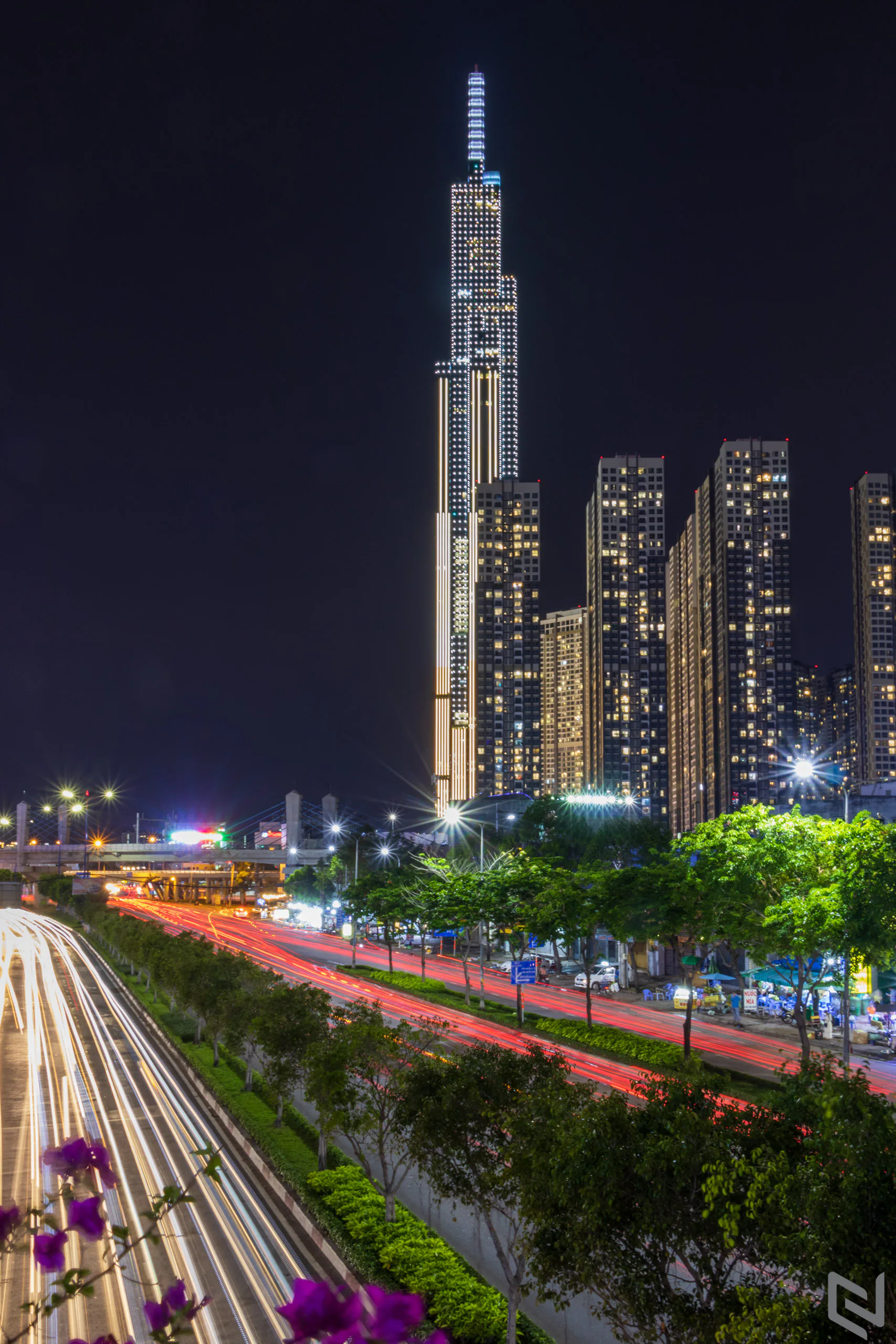 Trên tay Canon EOS 850D, chiếc DSLR hiếm hoi hiện tại dành cho người dùng nhập môn với nhiều tính năng cao cấp từ dòng EOS R