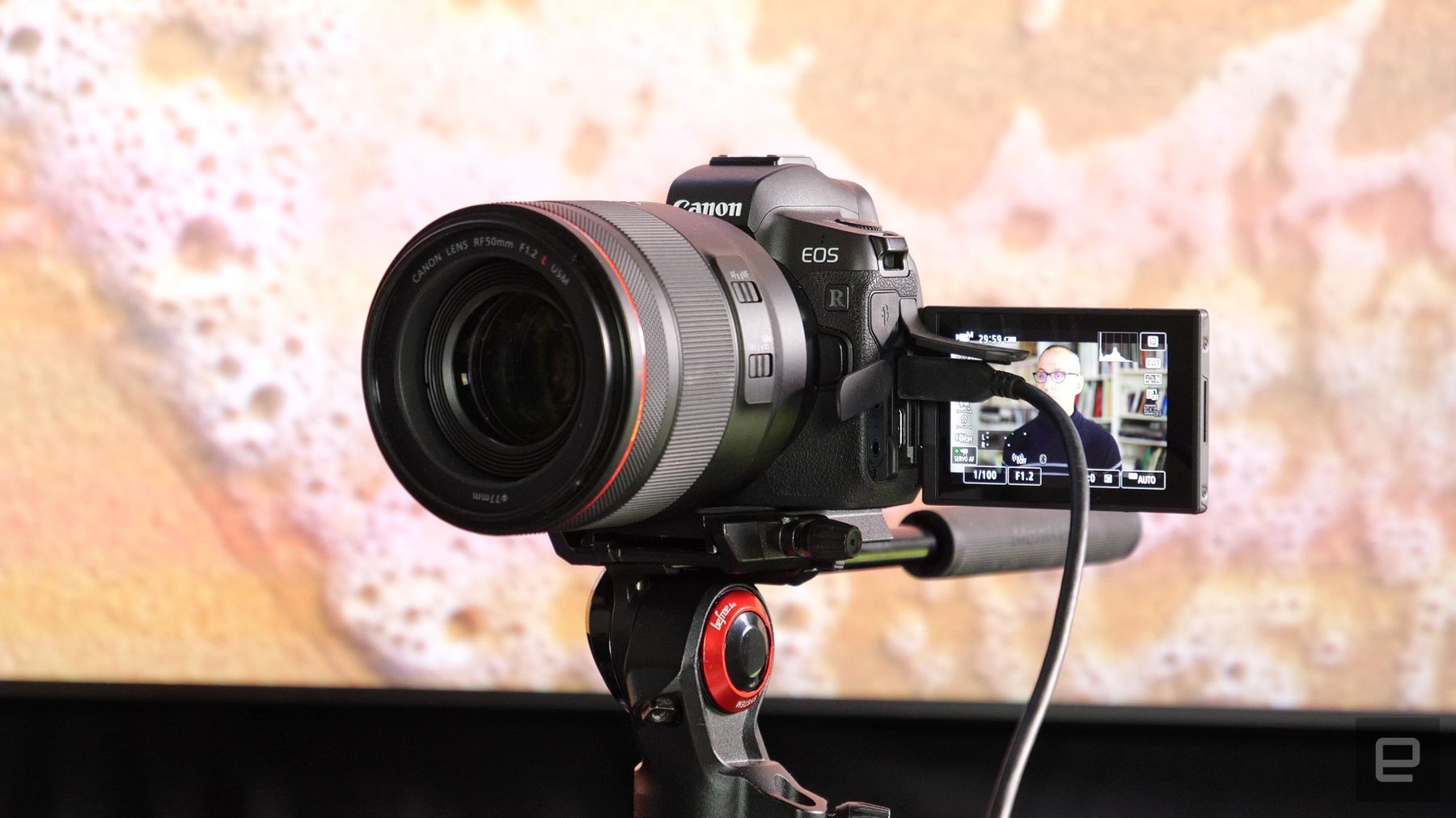 Canon đã cho phép sử dụng máy ảnh của mình làm webcam cho máy Mac