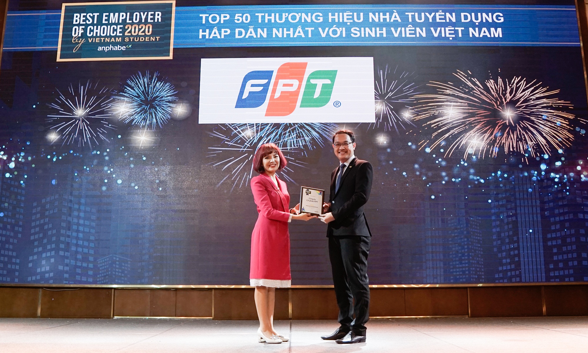 FPT là nhà tuyển dụng hấp dẫn nhất trong lĩnh vực CNTT với sinh viên Việt Nam