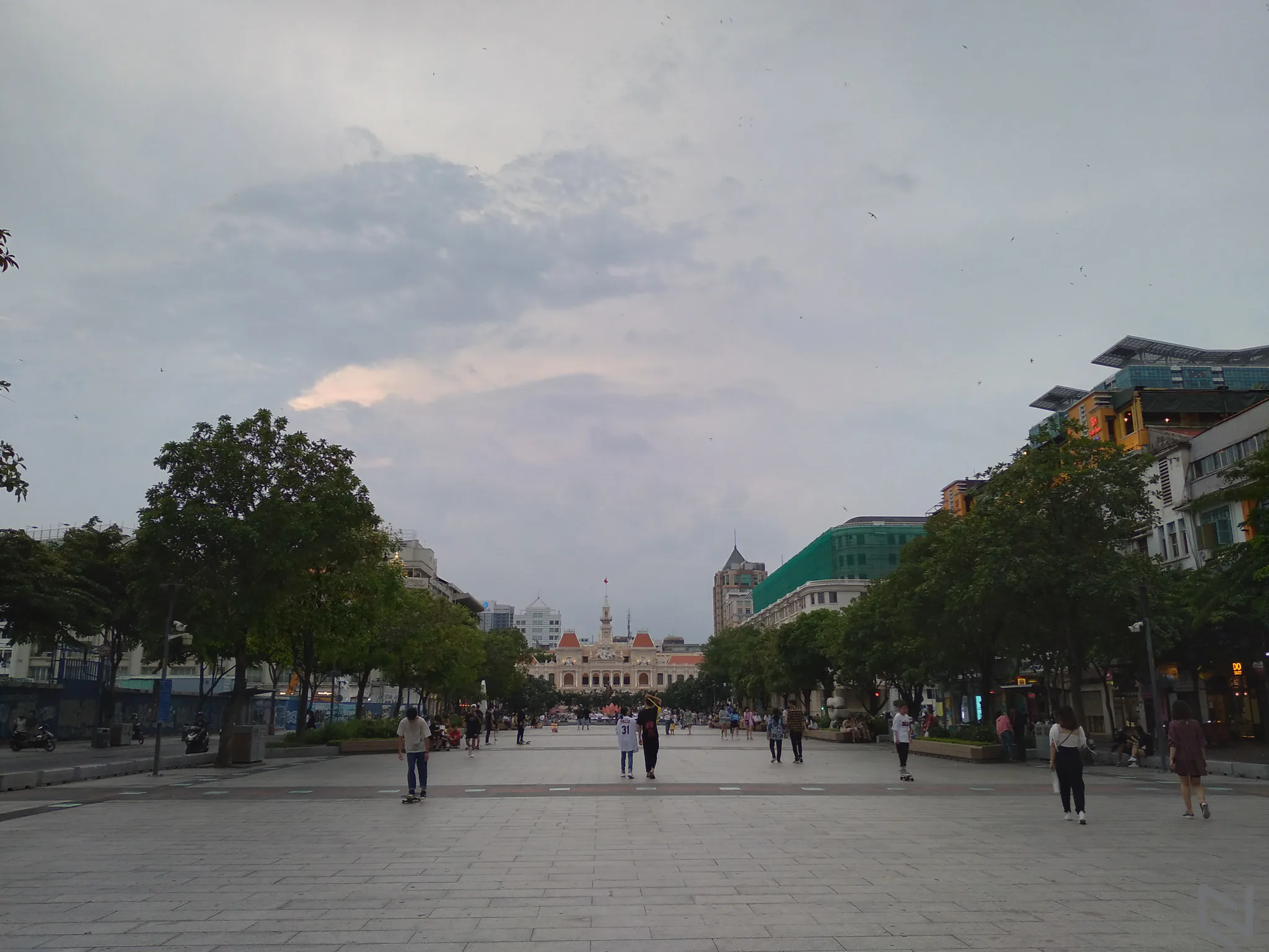 Trên tay Galaxy A11: Hội tụ những tinh hoa từ dòng Galaxy A với mức giá chưa tới 4 triệu