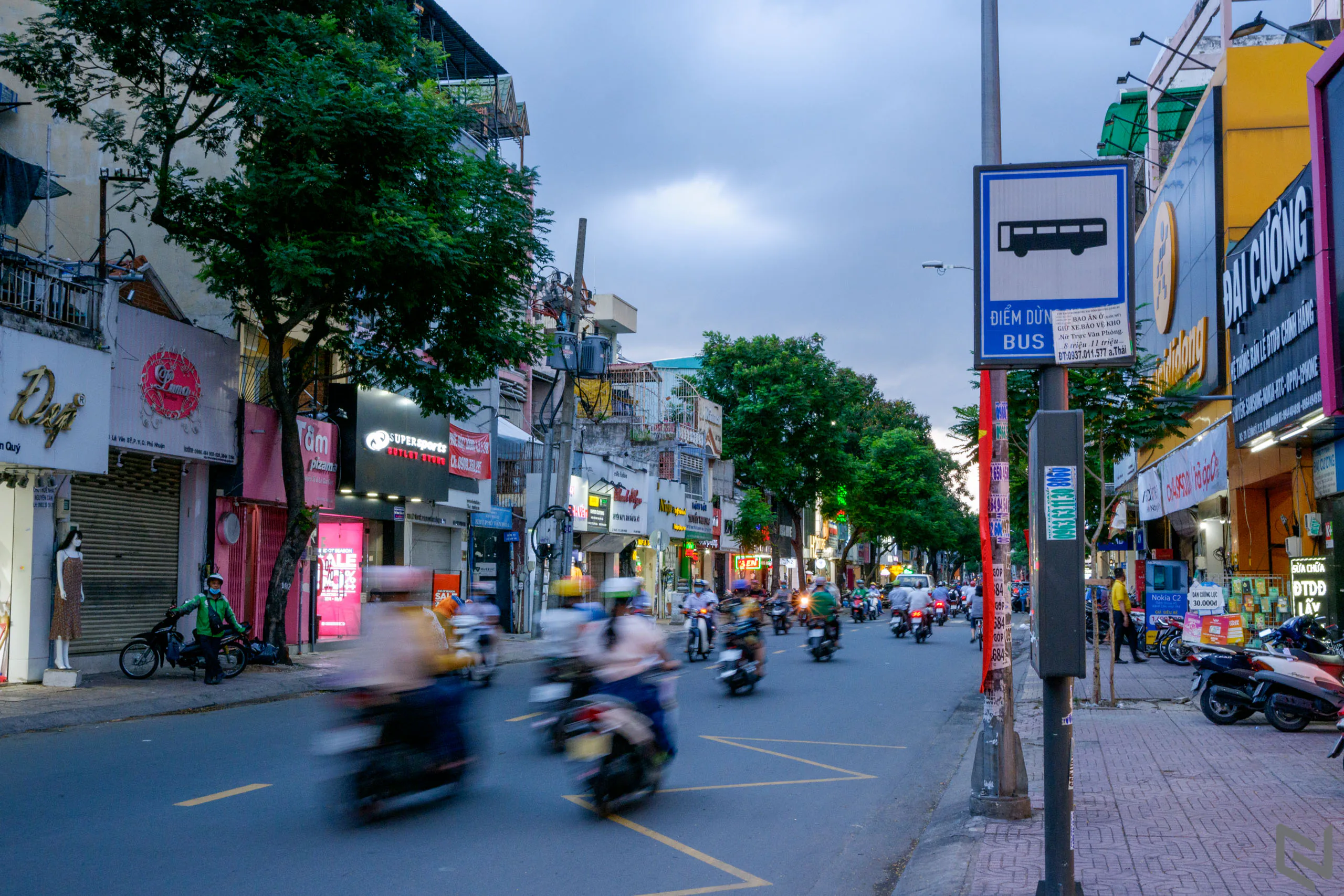 Trải nghiệm máy ảnh Fujifilm X-T200: Gọn nhẹ, cảm ứng tiện lợi, chất ảnh đáng khen, giúp người dùng mới làm quen nhanh hơn