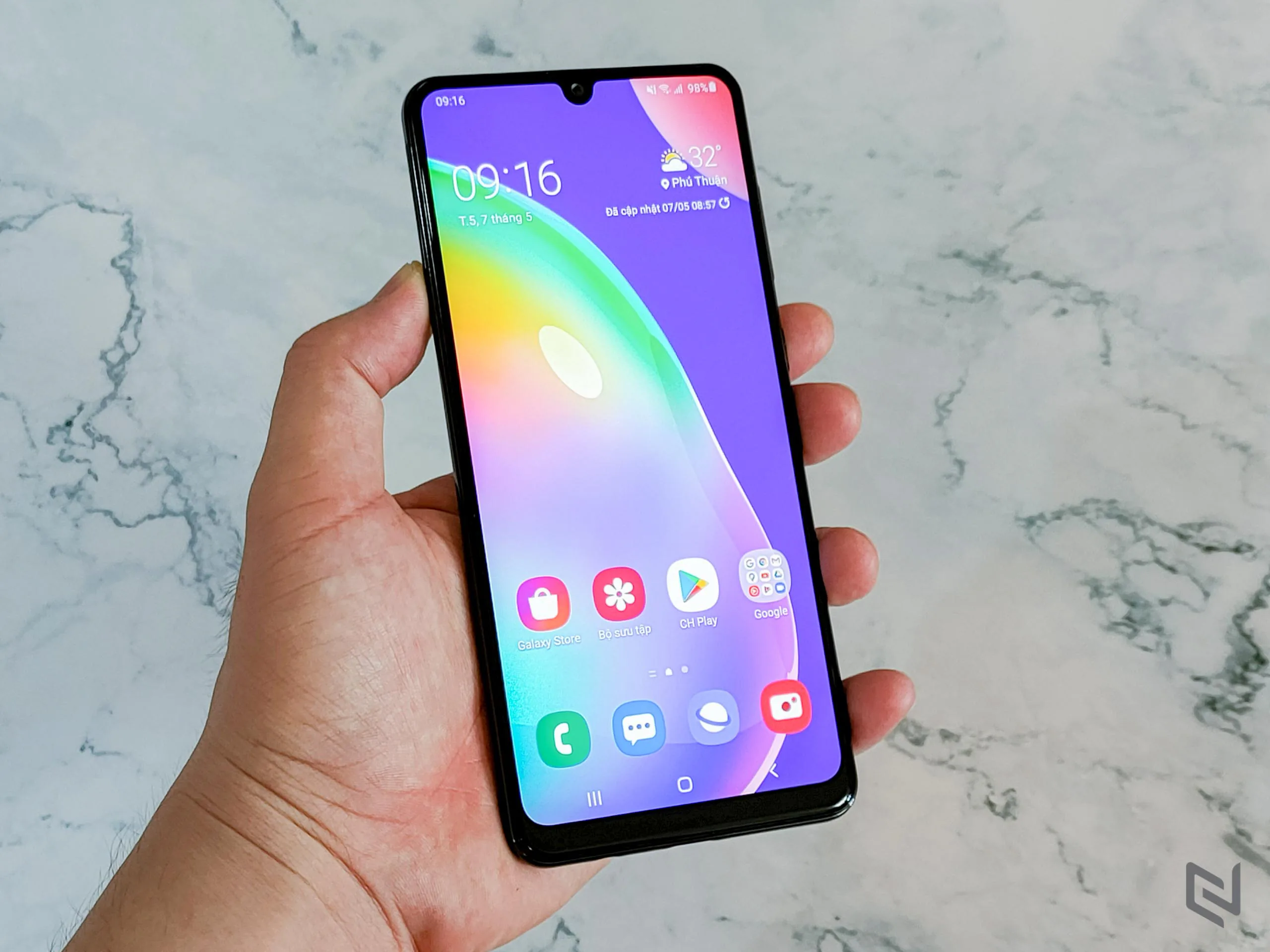 Mở hộp và đánh giá nhanh Galaxy A31: Pin khủng, 4 camera đa năng, hiệu năng khá
