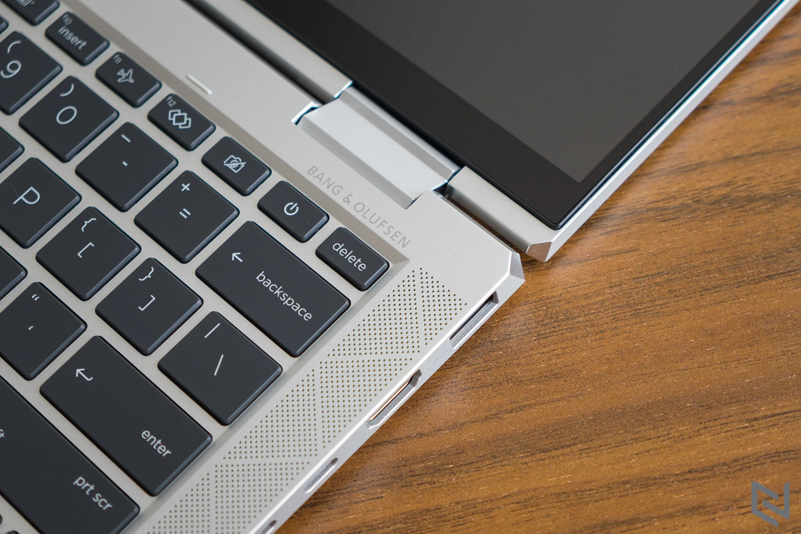 Đánh giá laptop HP EliteBook x360 1030 G8: Thiết kế cao cấp, siêu gọn nhẹ và bảo mật cùng hiệu năng mạnh mẽ