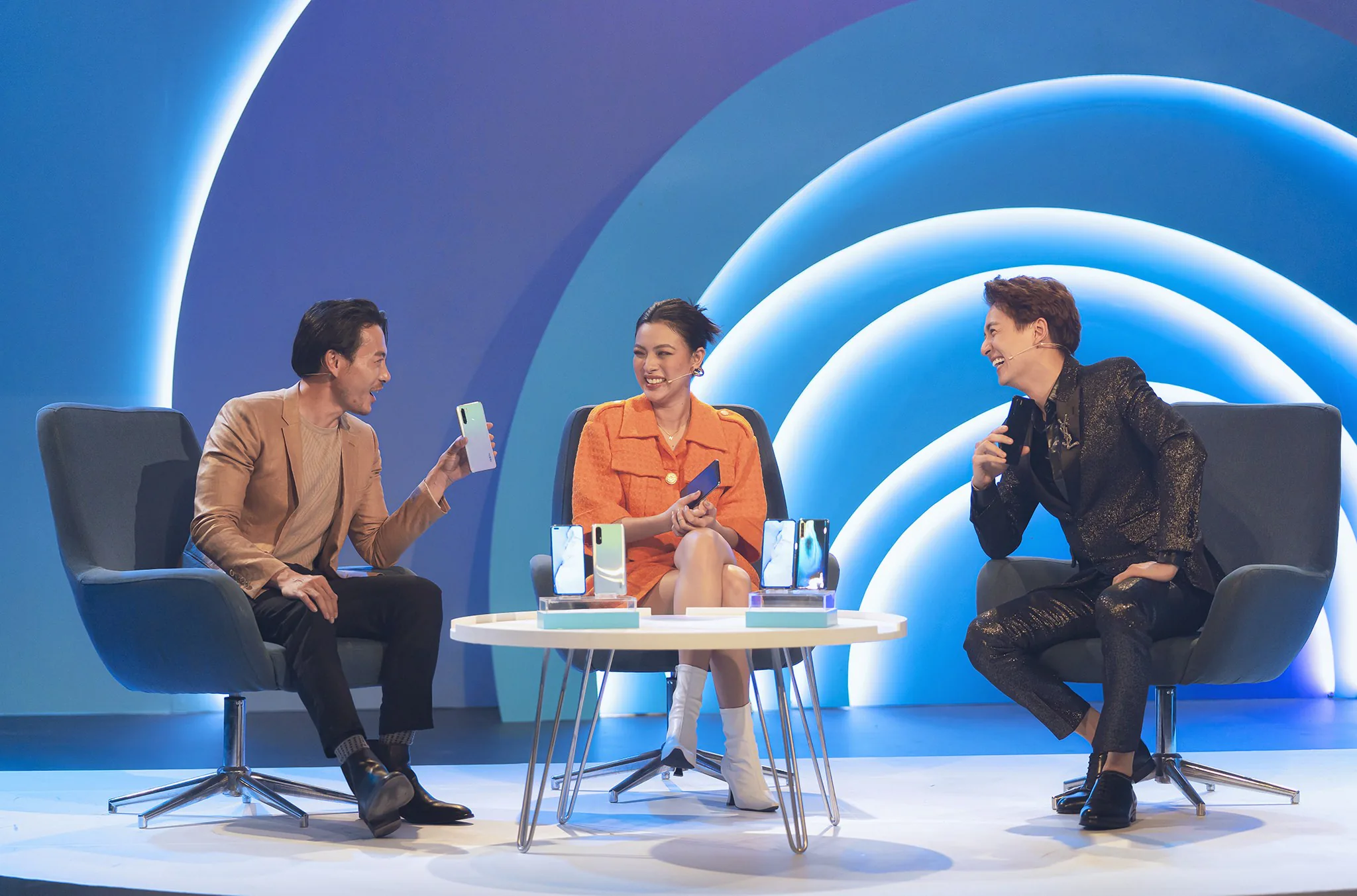 OPPO Reno3 và Reno3 Pro chính thức ra mắt tại Việt Nam giá từ 8,990,000 VND