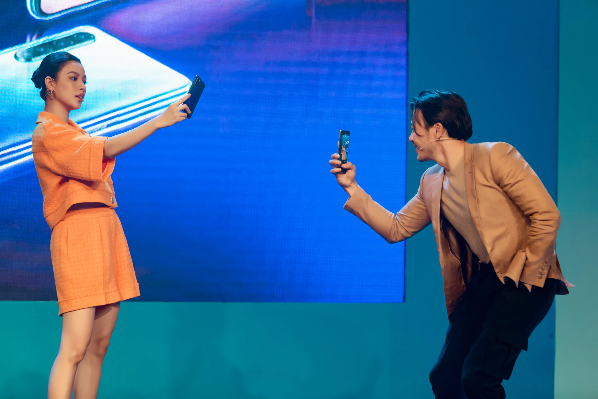 OPPO Reno3 và Reno3 Pro chính thức ra mắt tại Việt Nam giá từ 8,990,000 VND