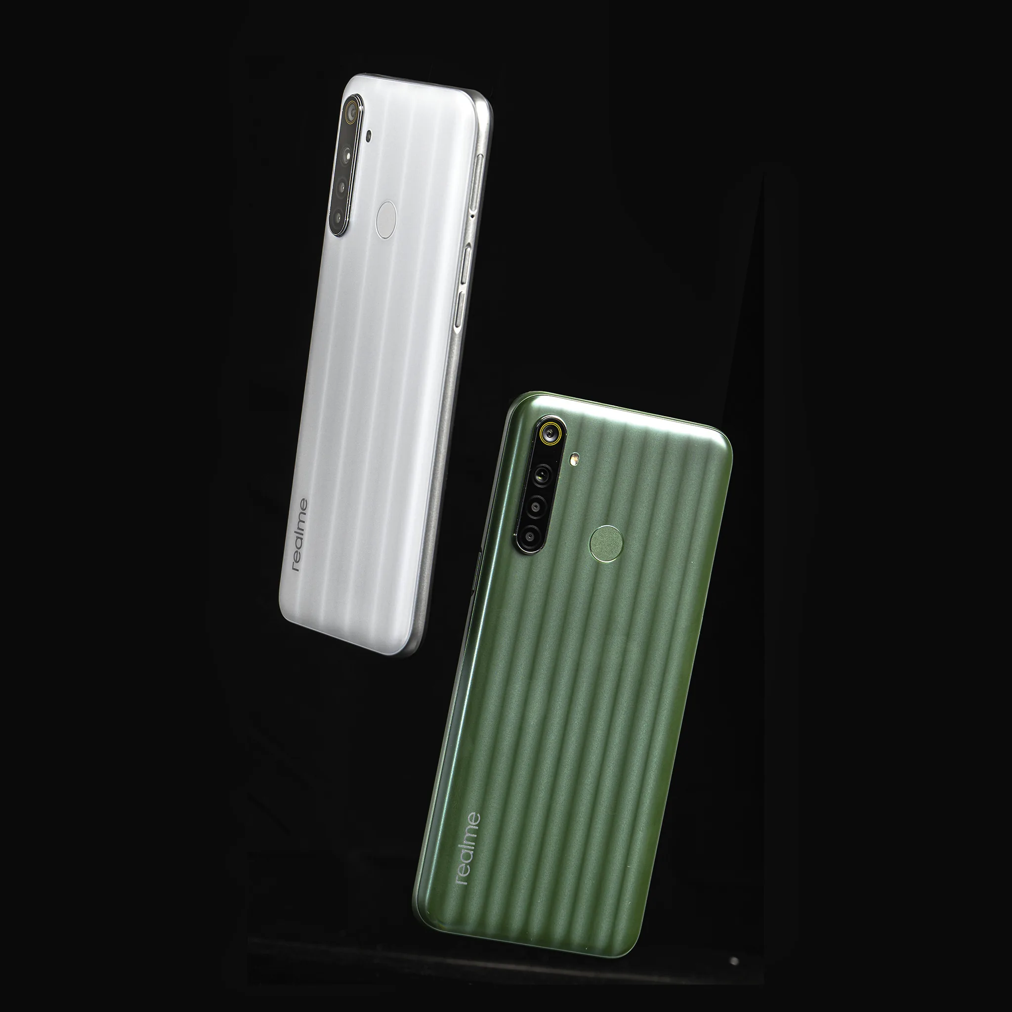 Trên tay Realme 6i: Mặt lưng phá cách, Helio G80, pin 5000mAh, giá 4,990,000 VND