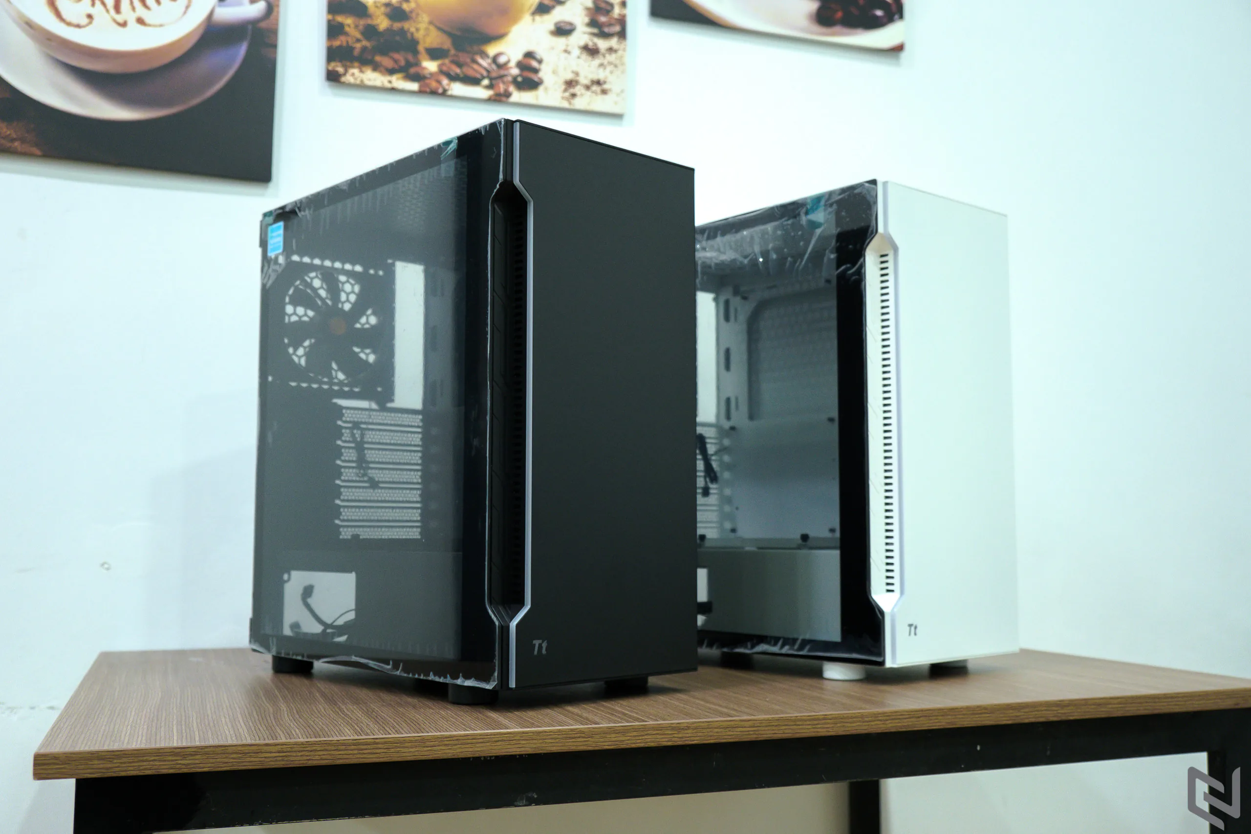 Thermaltake giới thiệu 4 thùng máy tính mới AH-T600, H550 TG, H200 TG, S100 TG tại Việt Nam