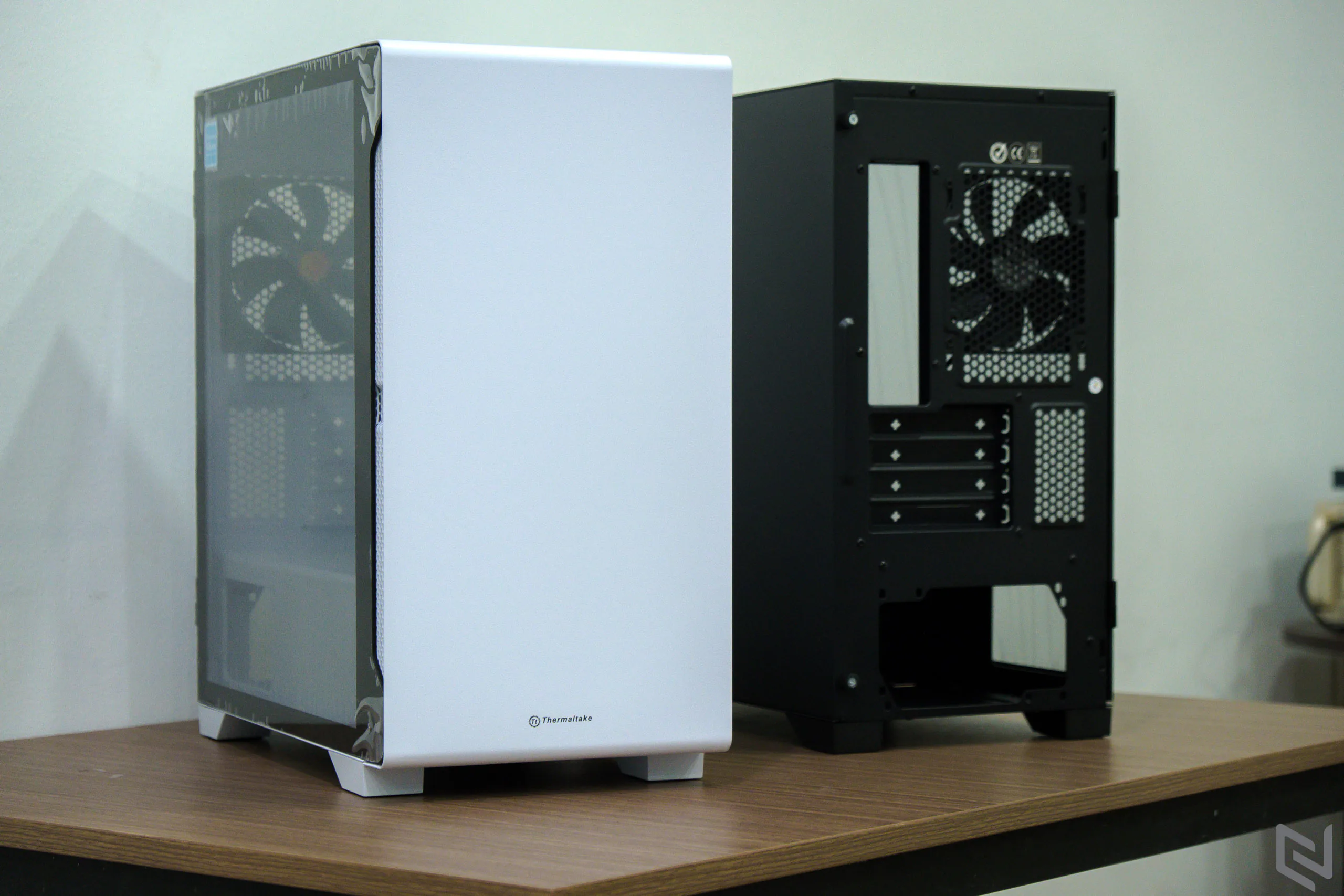 Thermaltake giới thiệu 4 thùng máy tính mới AH-T600, H550 TG, H200 TG, S100 TG tại Việt Nam