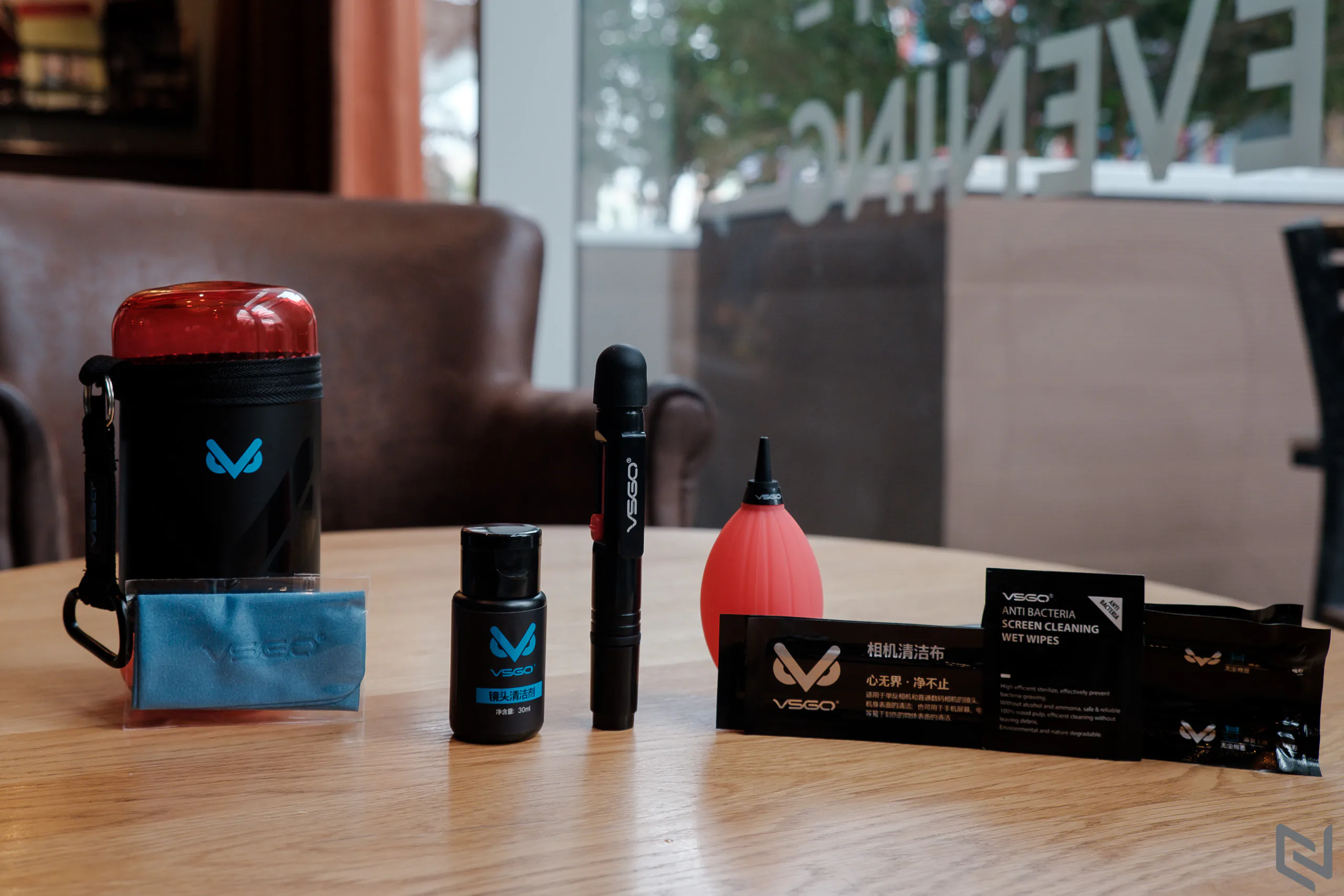 Trên tay bộ vệ sinh VSGO Travel Edition, phụ kiện mà người dùng máy ảnh cần phải có