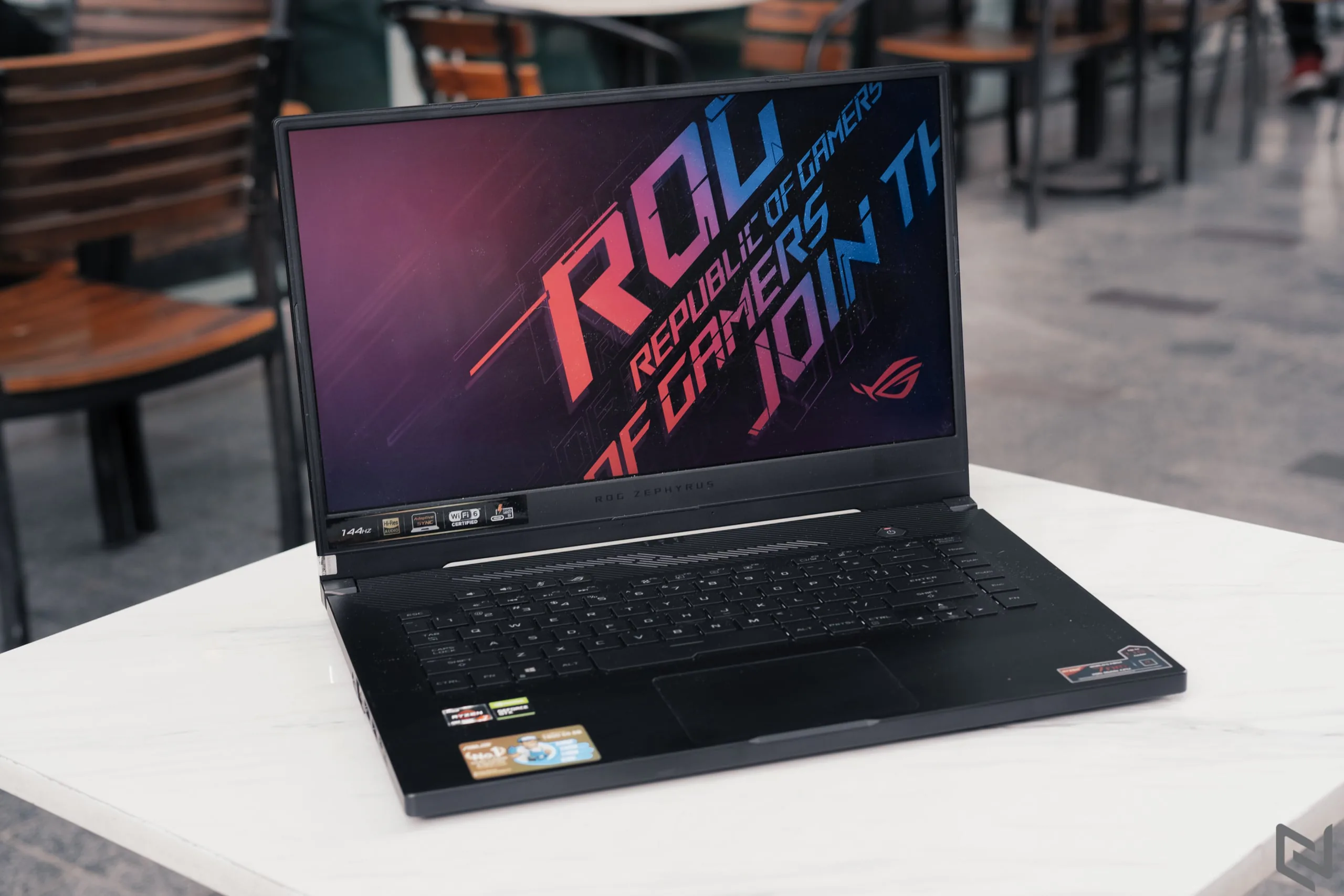 Trải nghiệm ASUS ROG Zephyrus G15: Quái thú hiệu năng mới trong phân khúc giá 30 triệu, đã đến lúc chuyển sang phe "đỏ"?